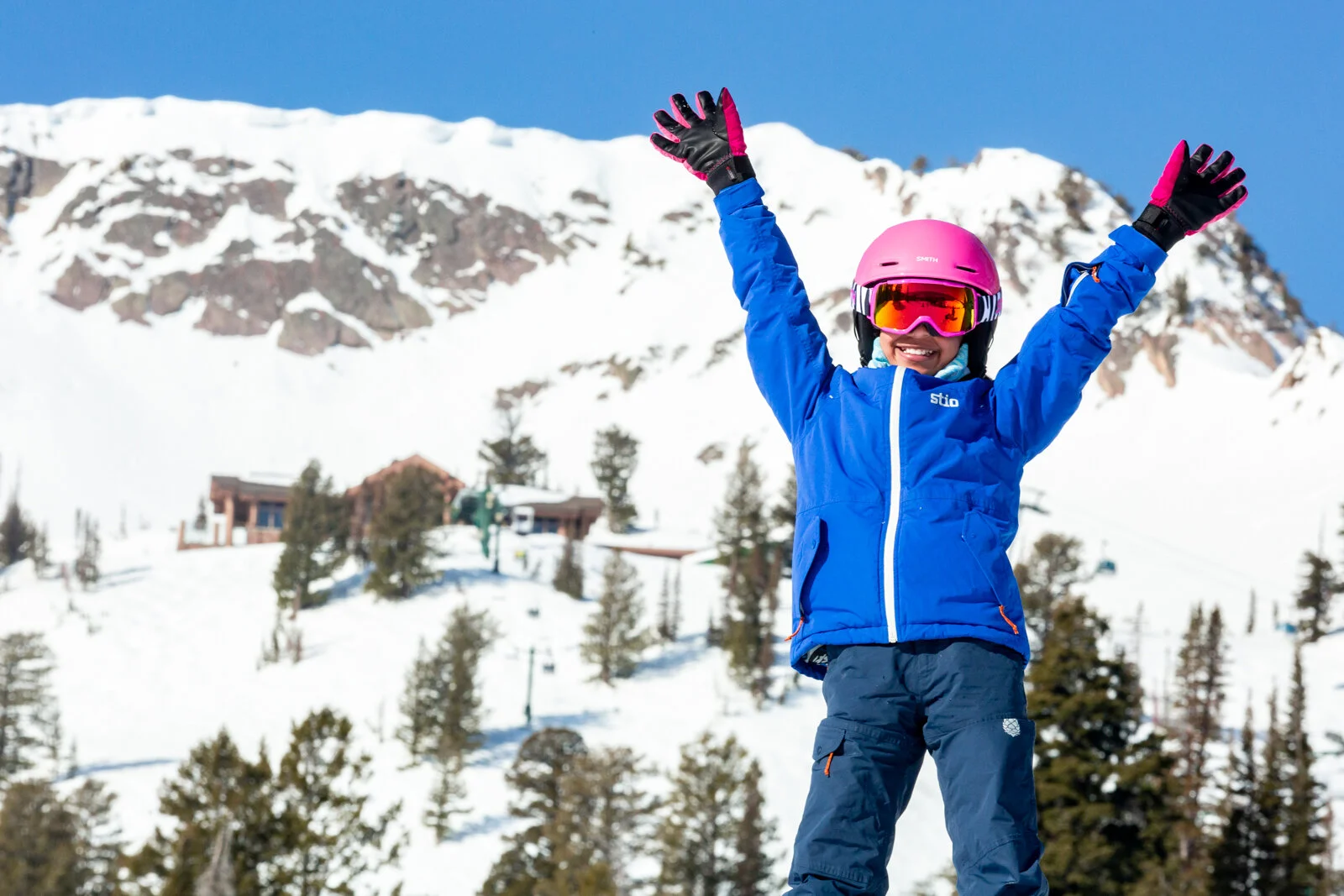 2021_SkiUtah_Snowbasin2_SeanRyan-8789.jpg