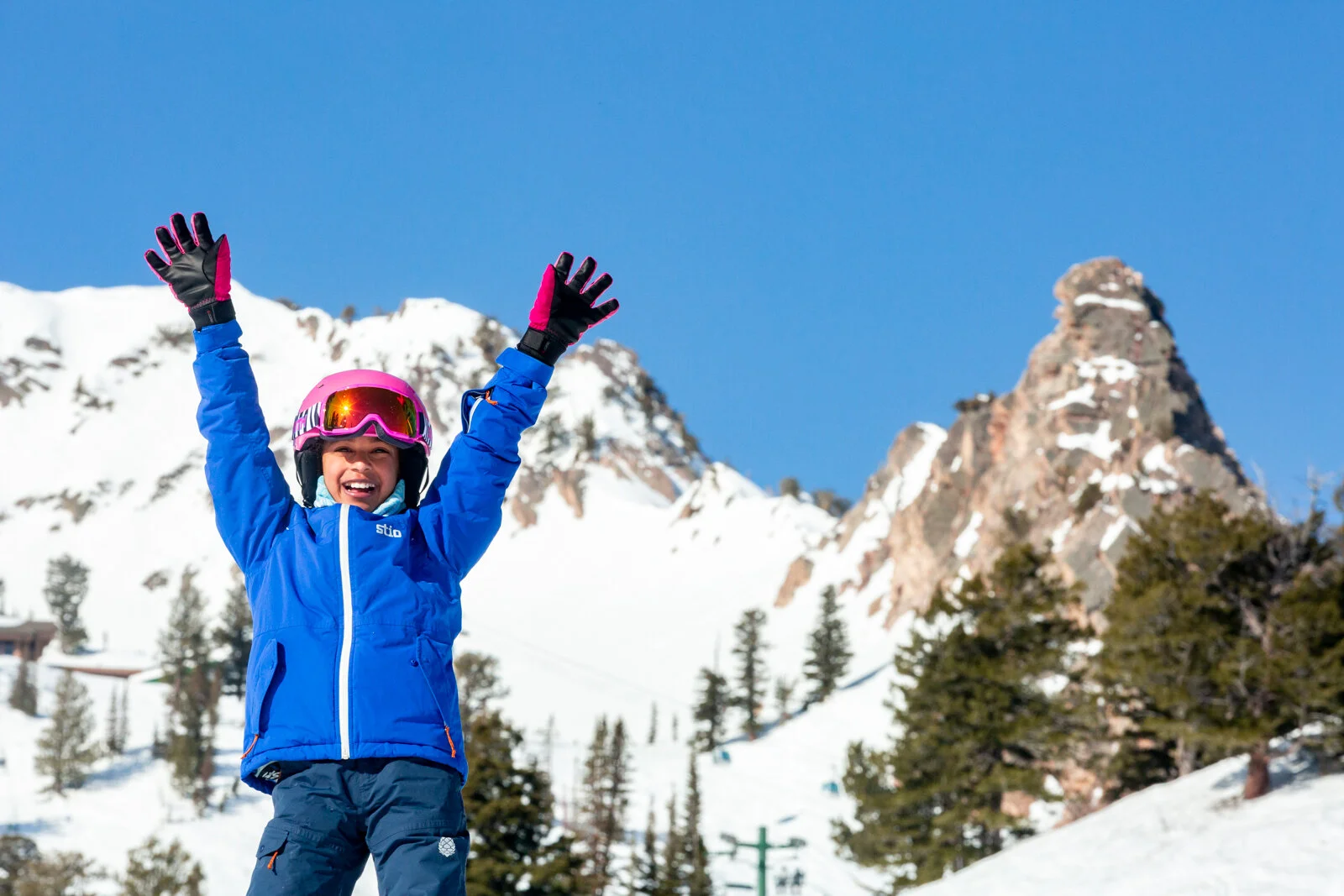 2021_SkiUtah_Snowbasin2_SeanRyan-8810.jpg
