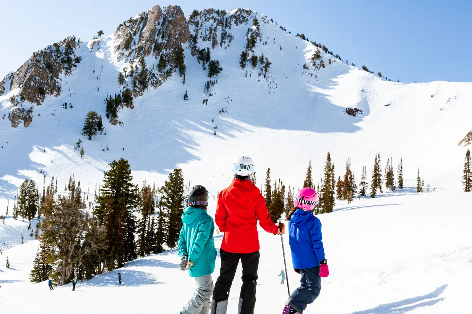 2021_SkiUtah_Snowbasin2_SeanRyan-8945.jpg