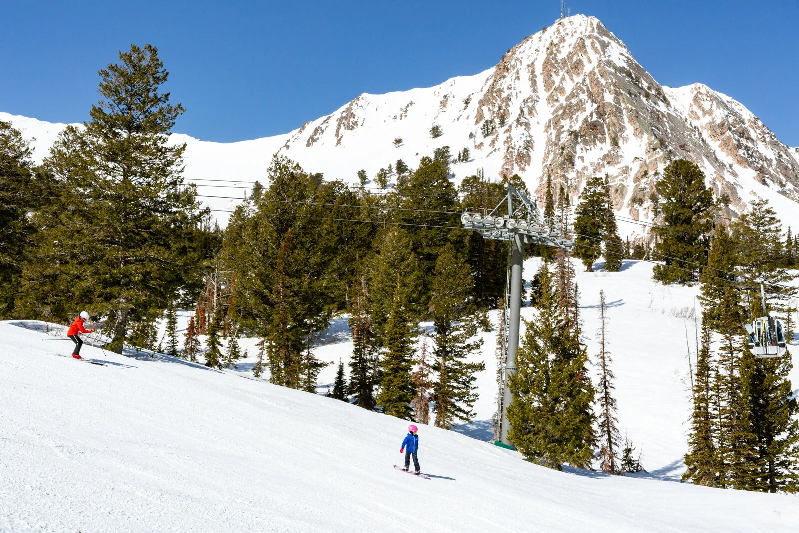 2021_SkiUtah_Snowbasin2_SeanRyan-9336.jpg