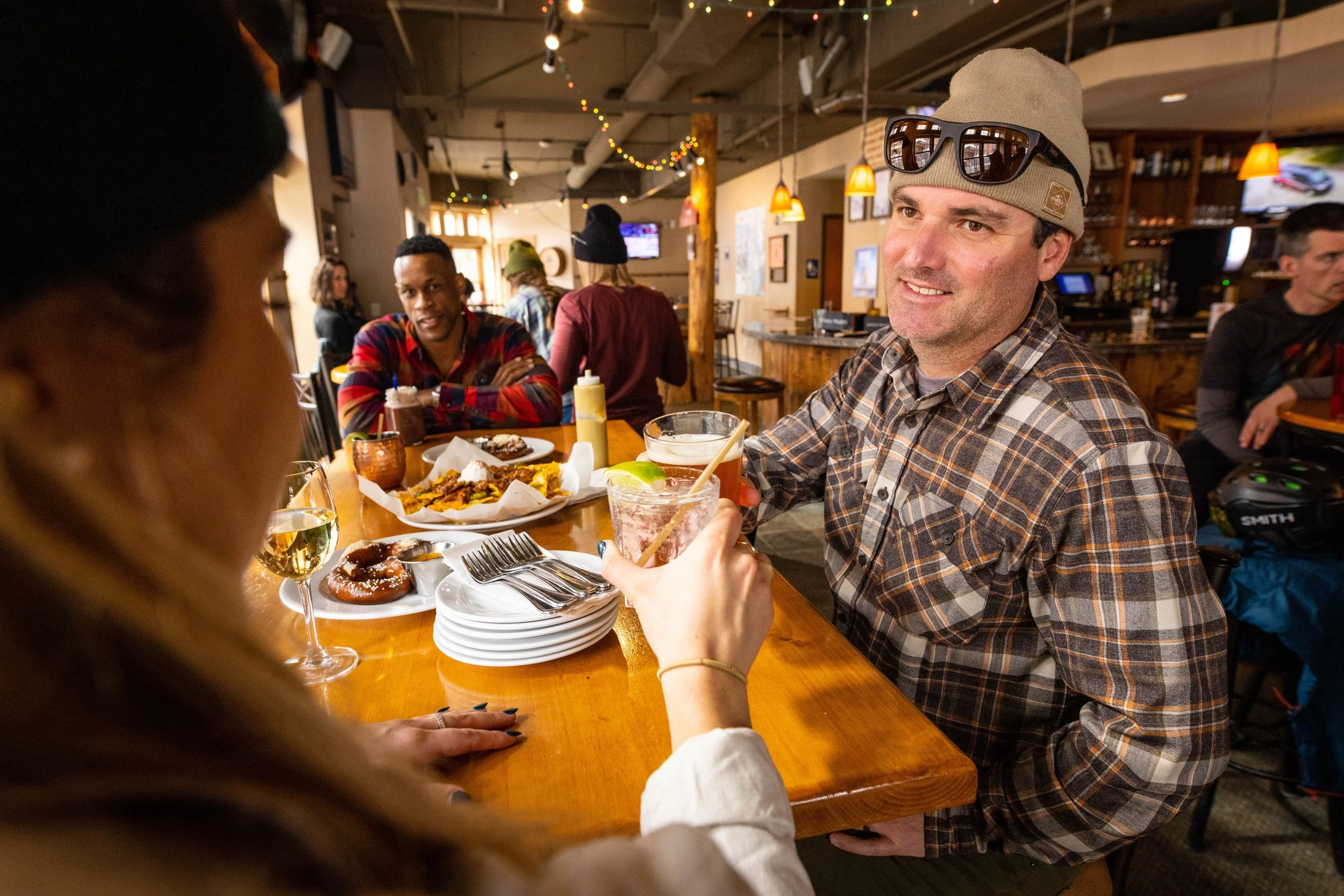 22_SkiUtah_Apres_SeanRyan-1517.jpg