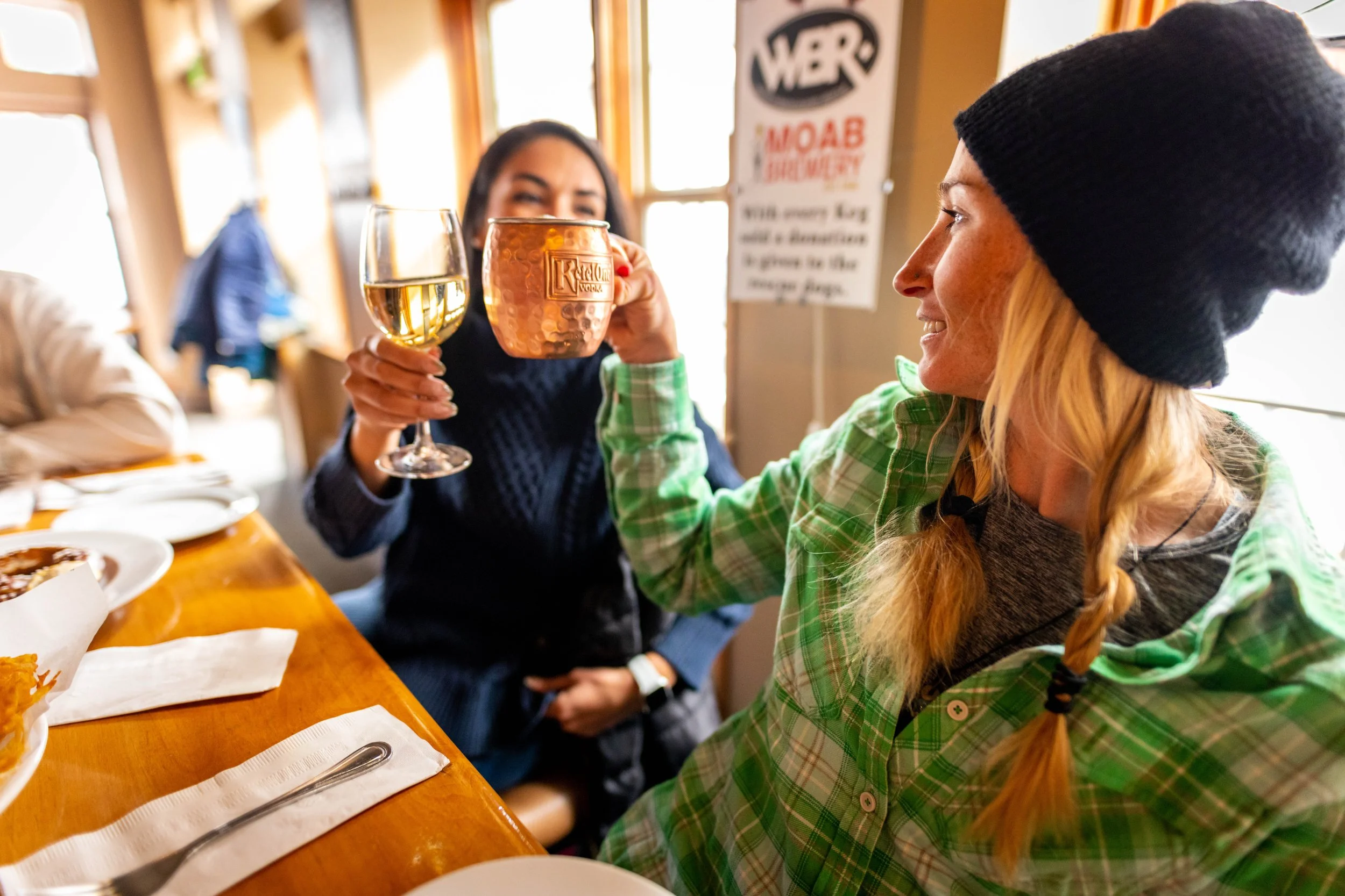 22_SkiUtah_Apres_SeanRyan-1708.jpg