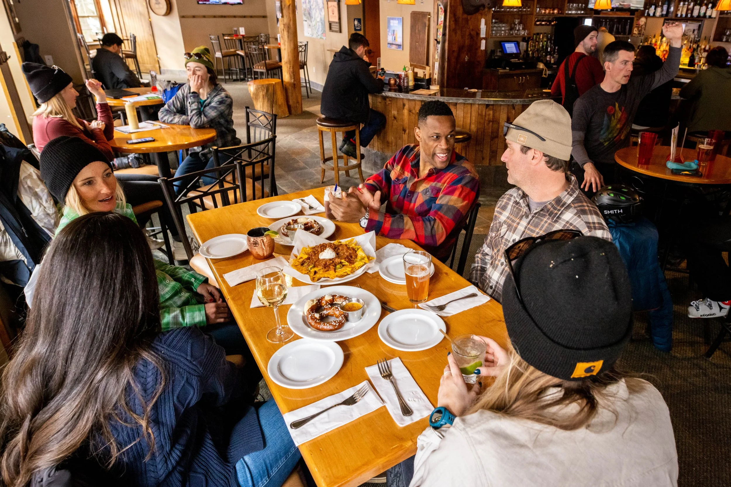 22_SkiUtah_Apres_SeanRyan-1773.jpg