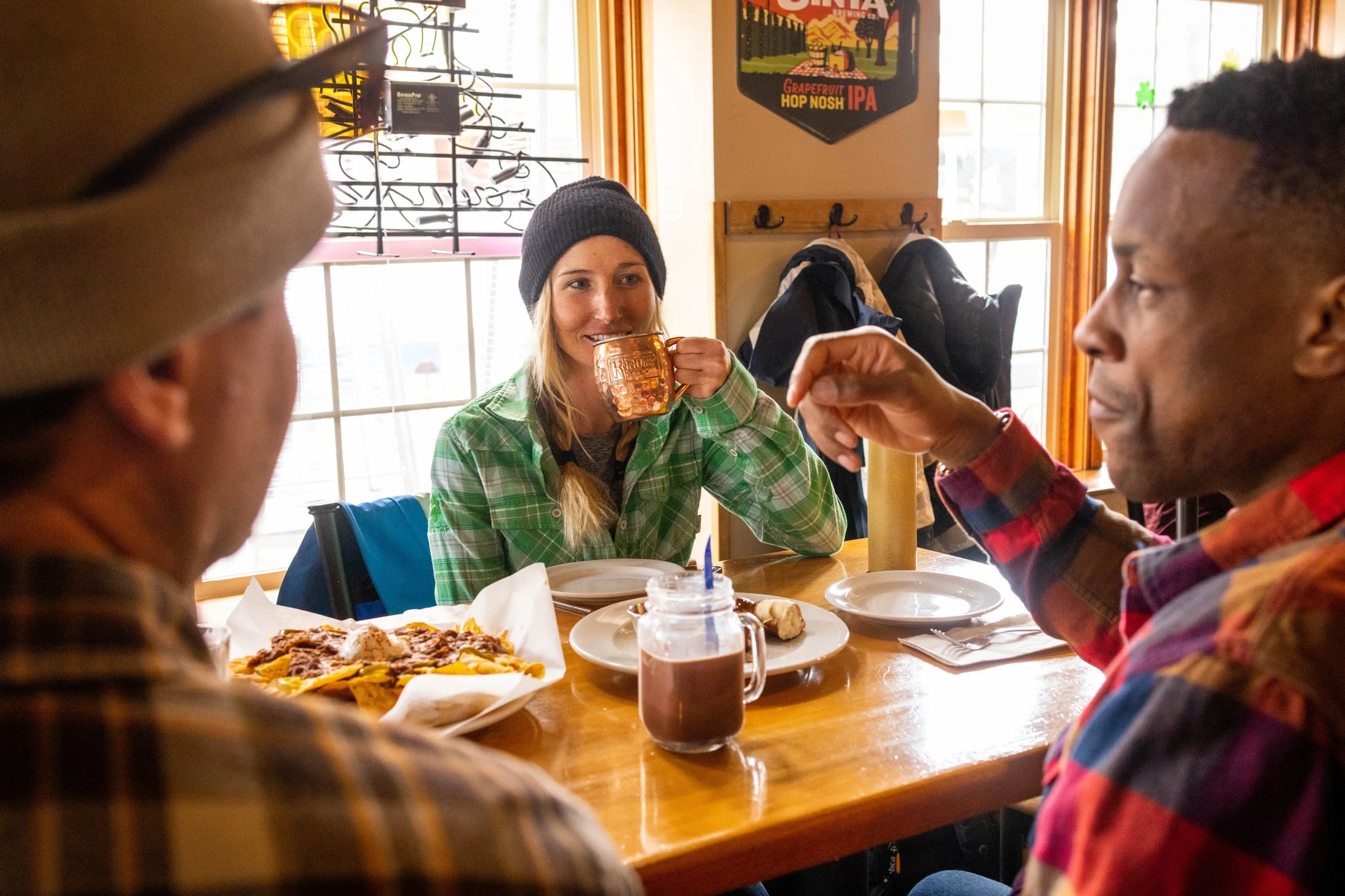 22_SkiUtah_Apres_SeanRyan-1963.jpg
