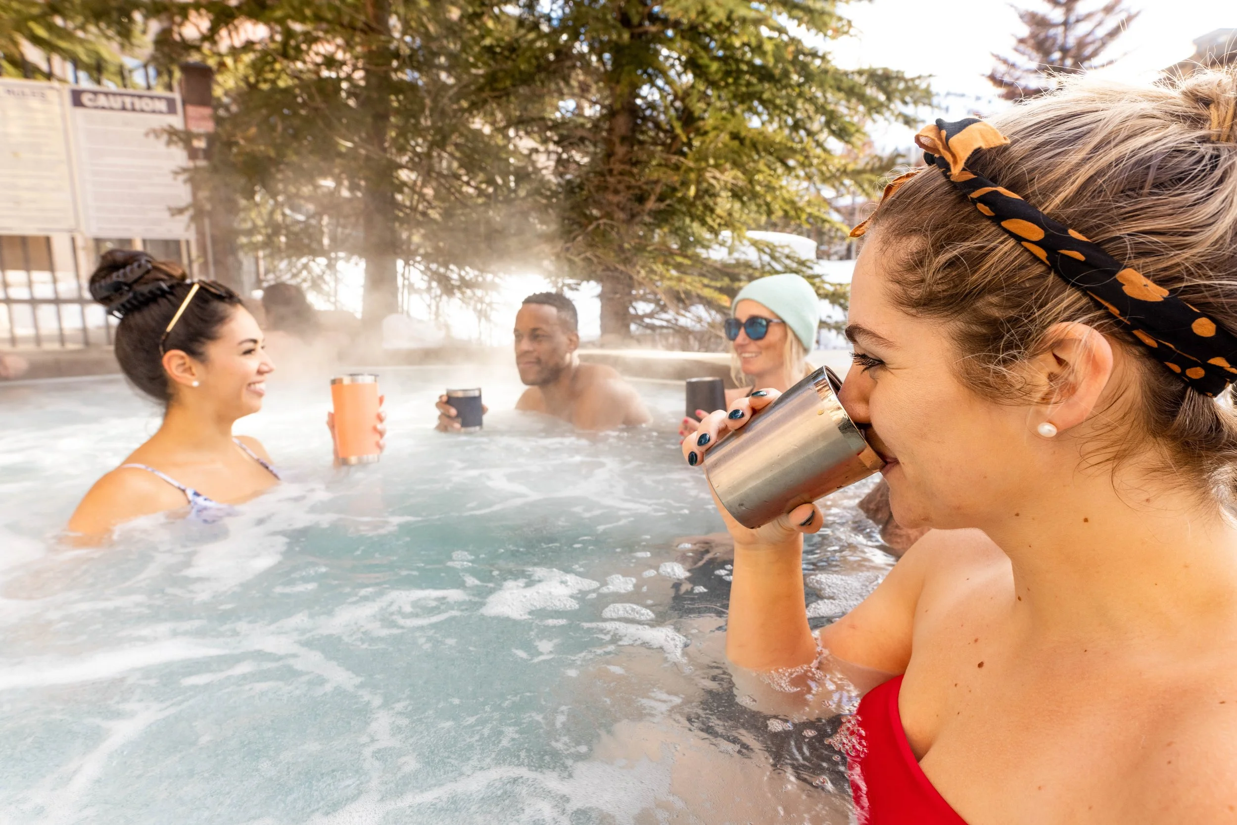 22_SkiUtah_Apres_SeanRyan-3693.jpg