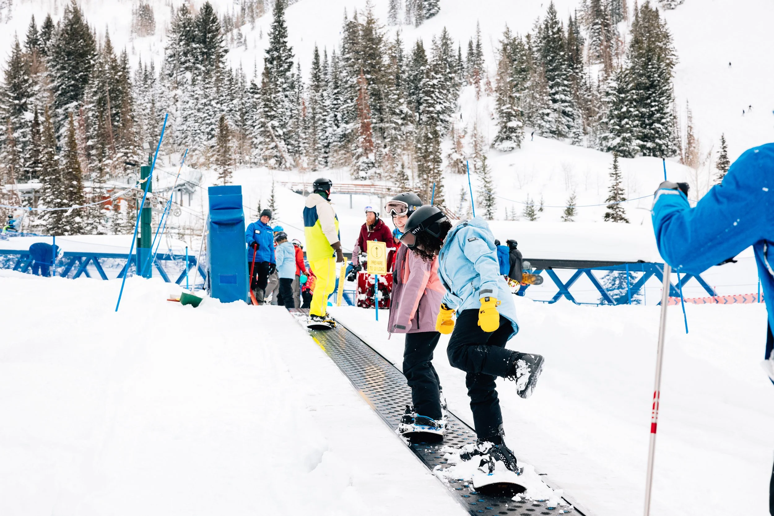 DiscoverWinter23_SkiUtah_Snowbird_SeanRyan-0846.jpg