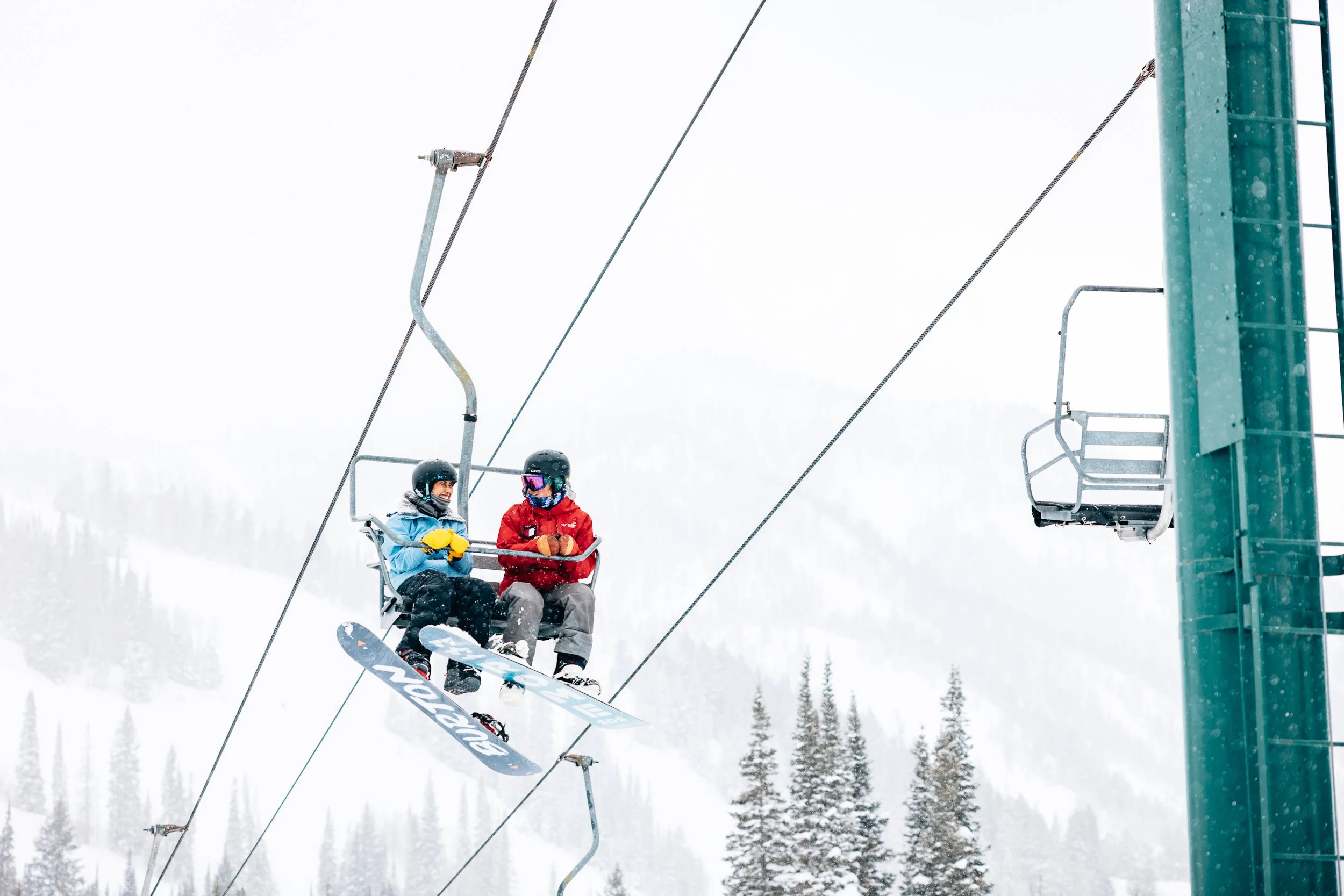 DiscoverWinter23_SkiUtah_Snowbird_SeanRyan-1228.jpg