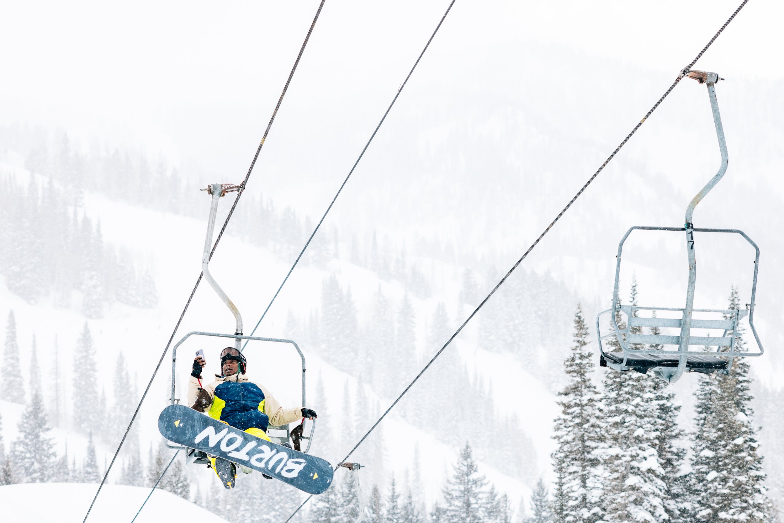 DiscoverWinter23_SkiUtah_Snowbird_SeanRyan-1237.jpg