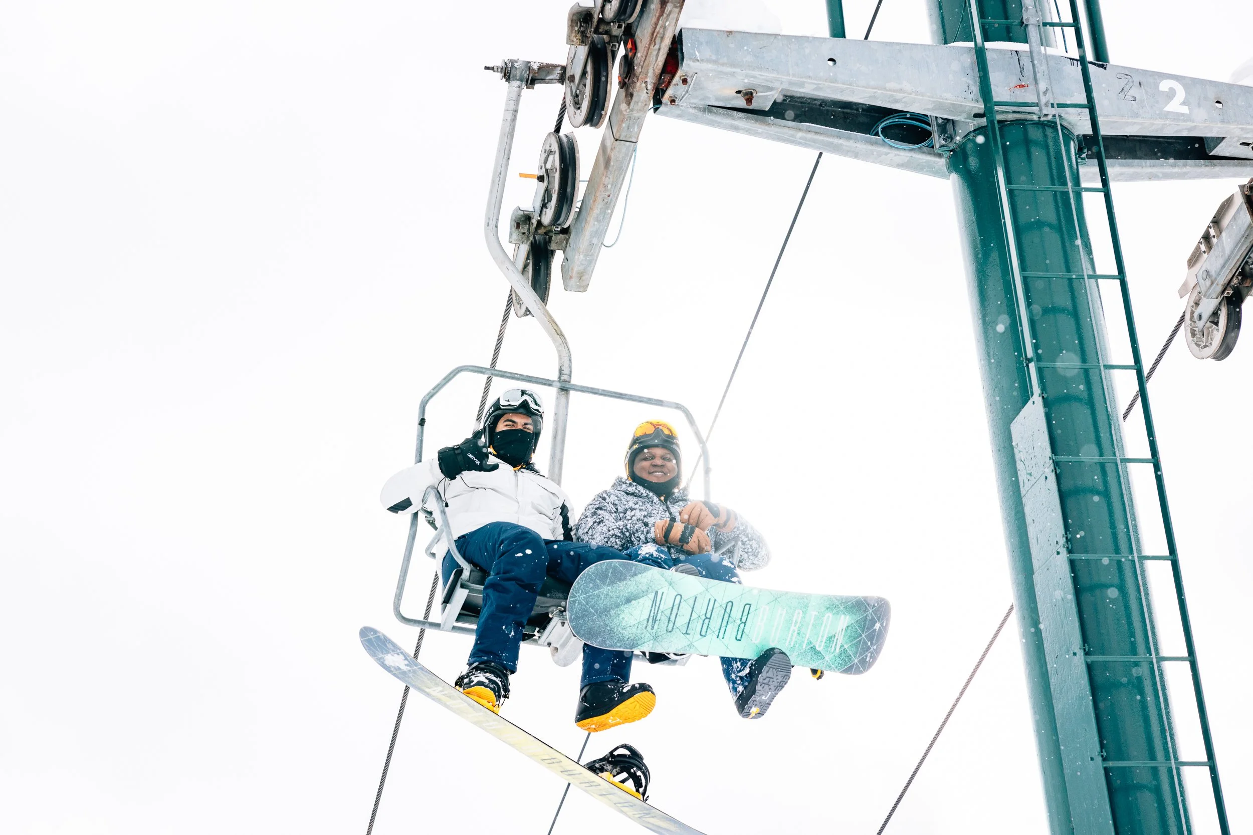 DiscoverWinter23_SkiUtah_Snowbird_SeanRyan-1259.jpg