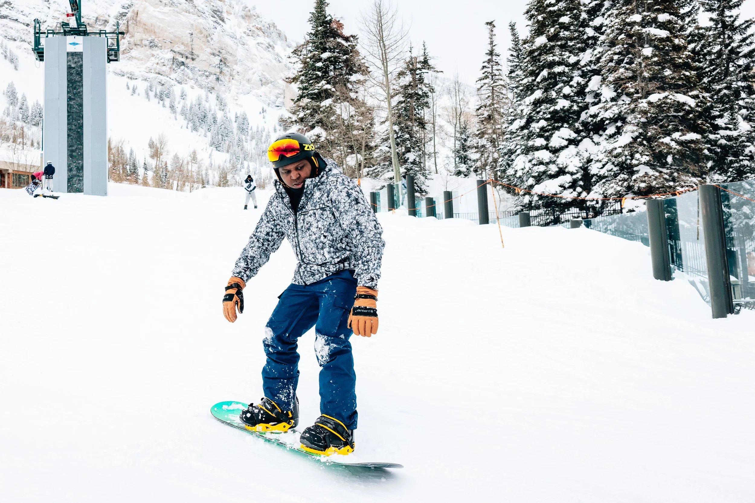 DiscoverWinter23_SkiUtah_Snowbird_SeanRyan-1444.jpg