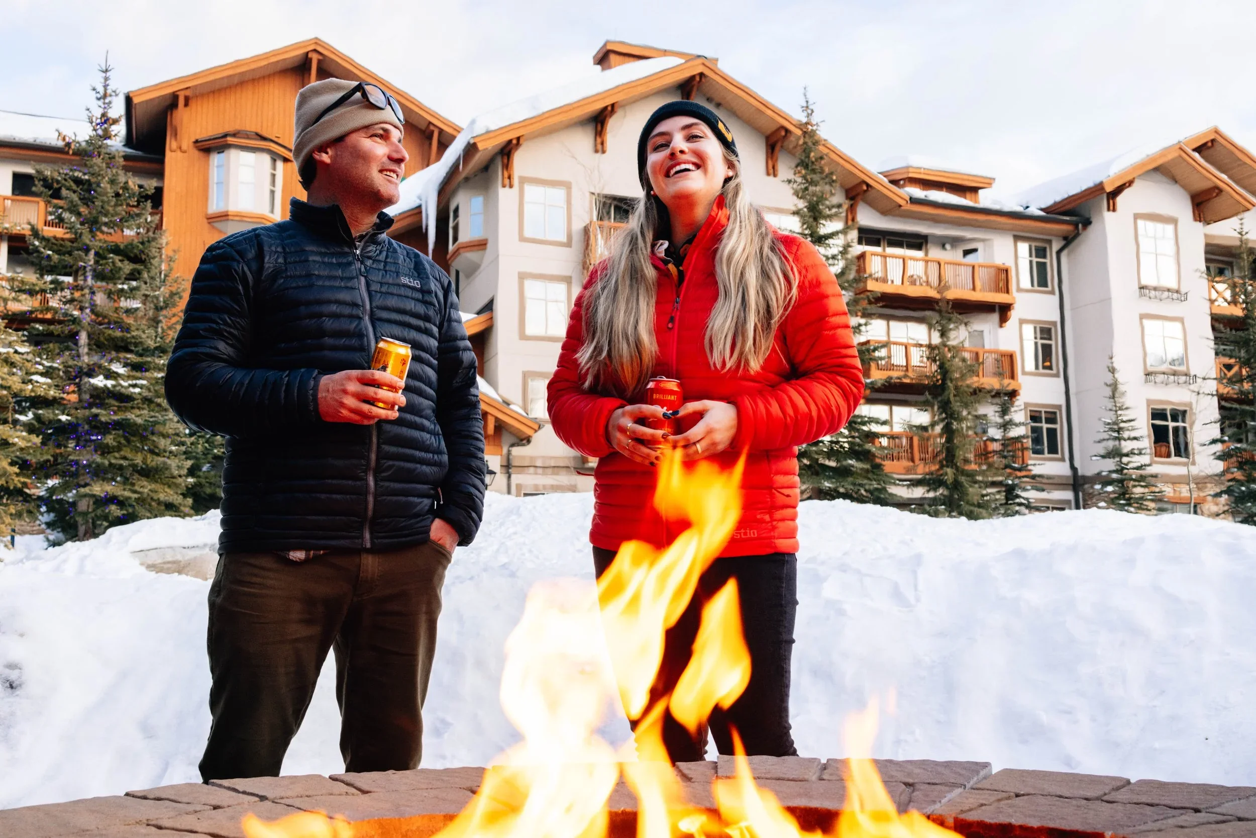 22_SkiUtah_Apres_SeanRyan-4569.webp