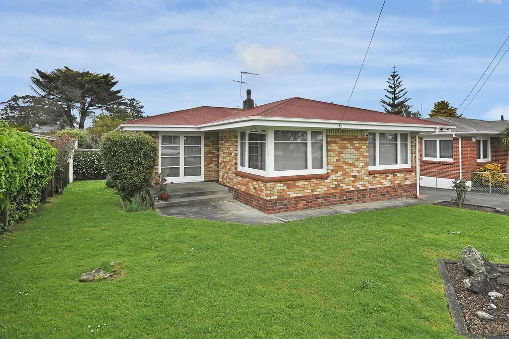 8 Lochinver Road