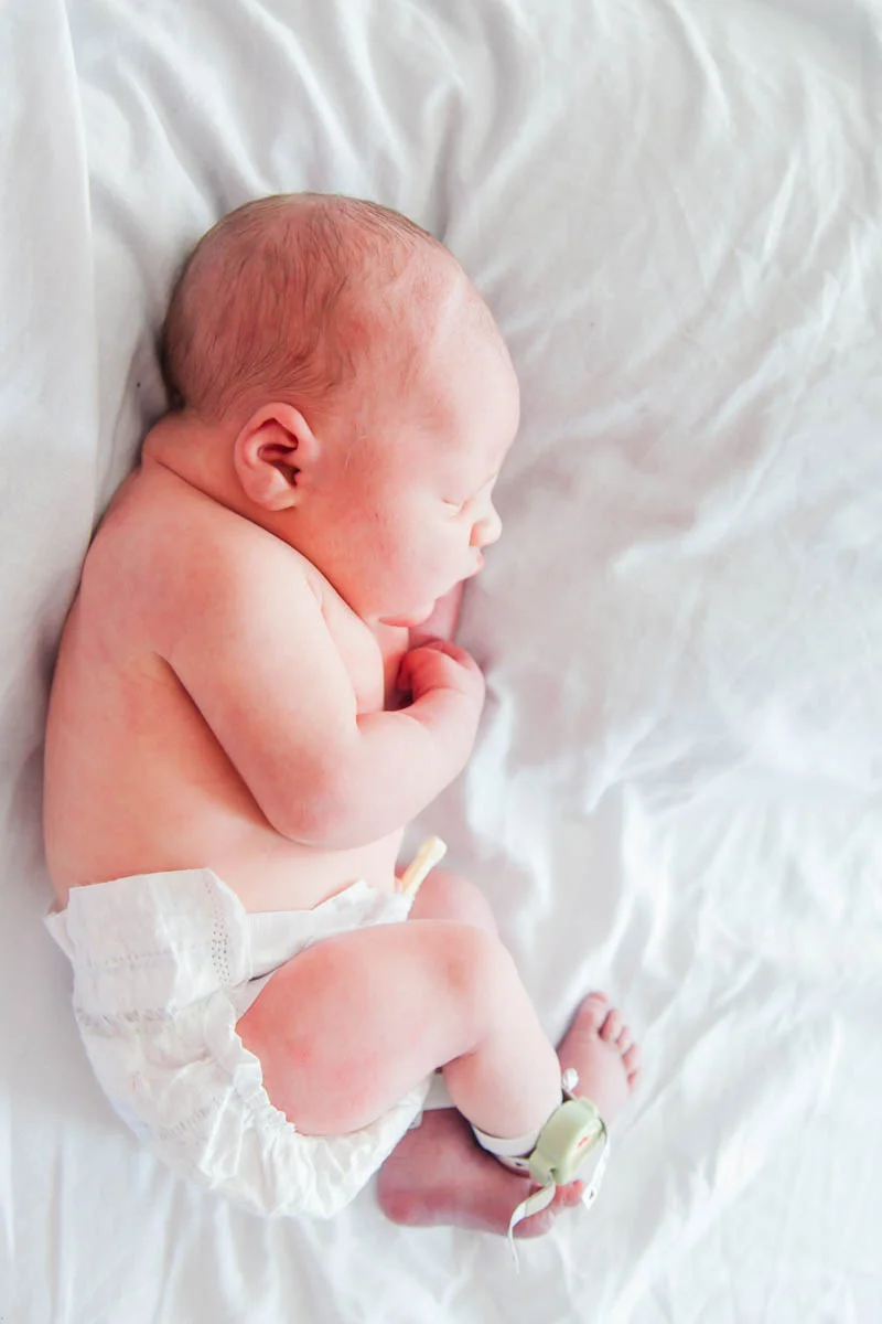 hospital newborn photography chicago04.jpg