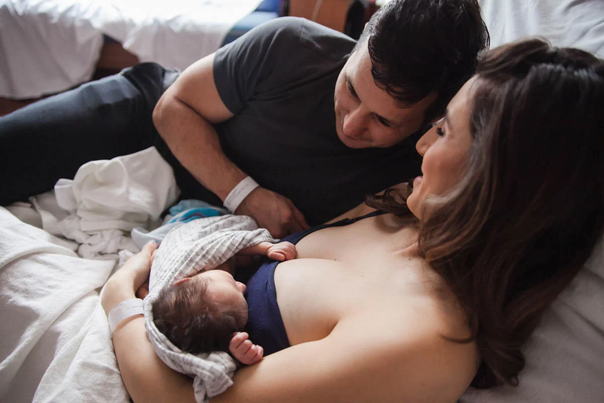 hospital newborn photography chicago09.jpg