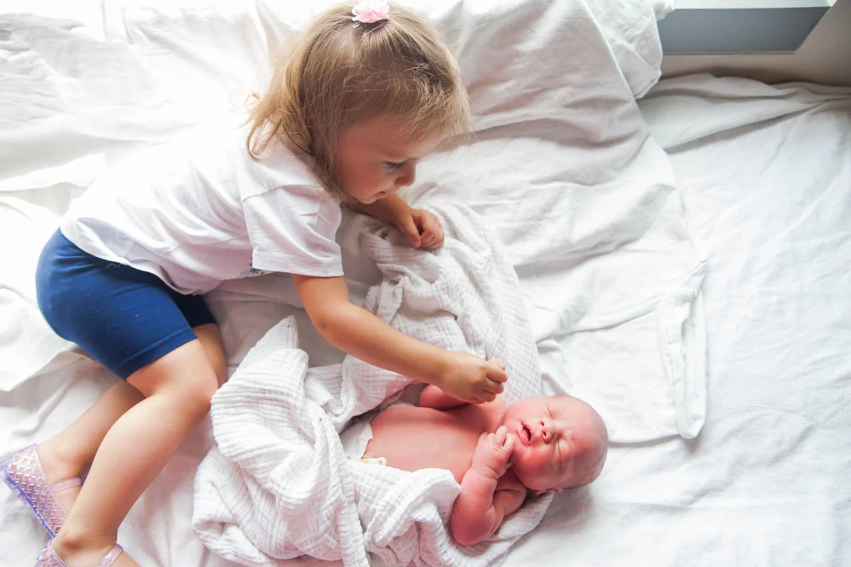 hospital newborn photography chicago14.jpg