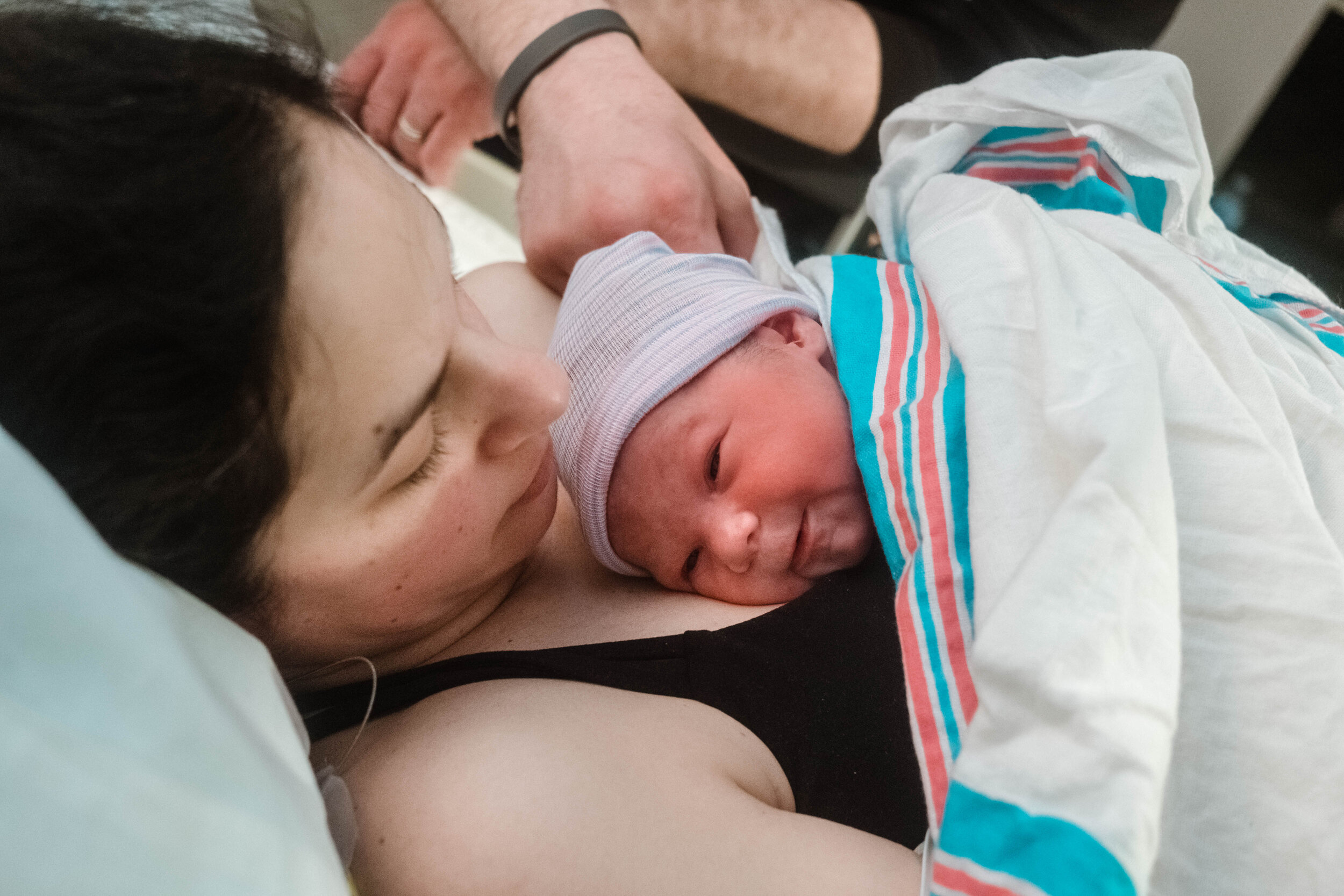 peaceful-birth-at- prentice-hospital- chicago-birth-photography-19.jpg