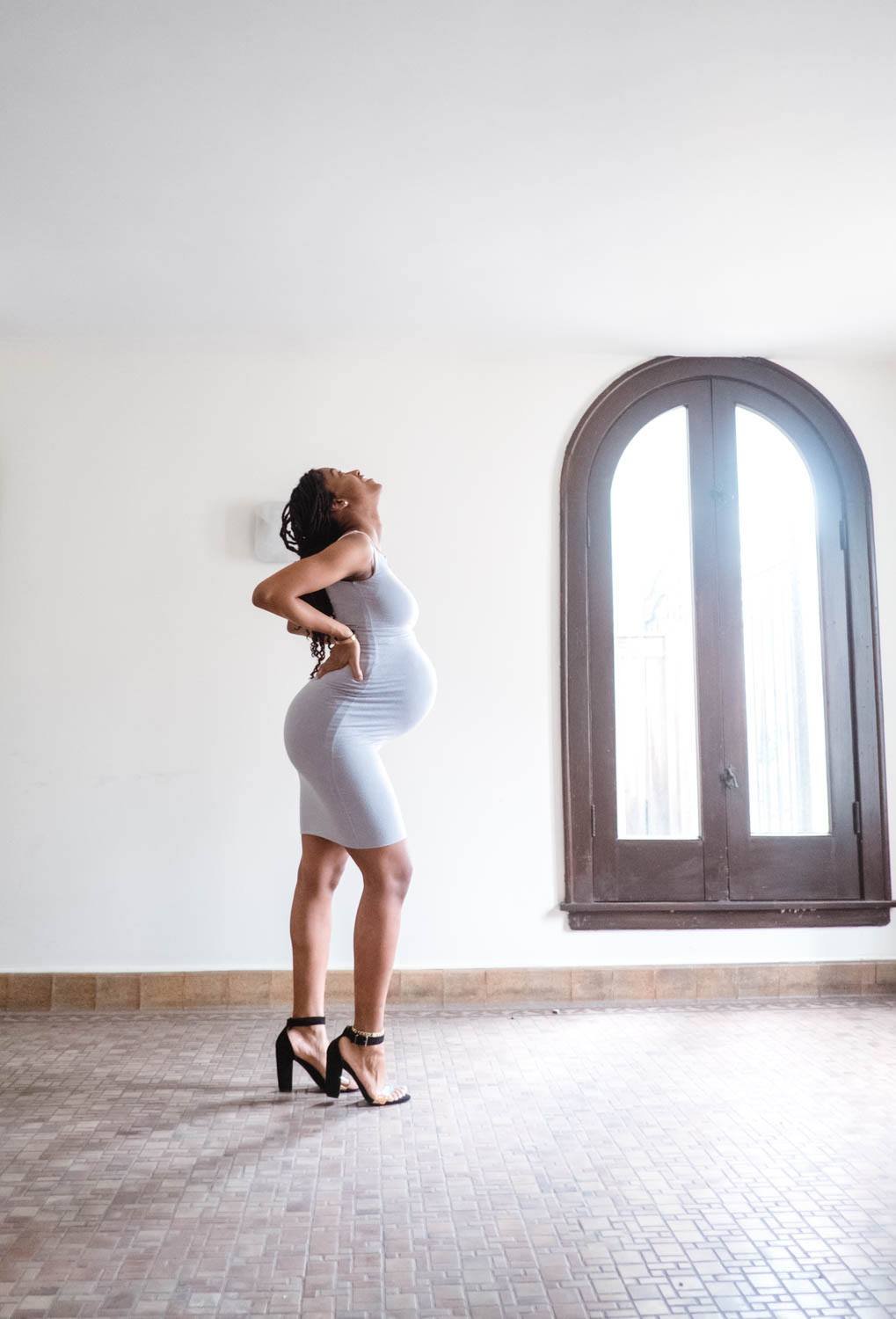 pregnancy-photography-chicago.jpg