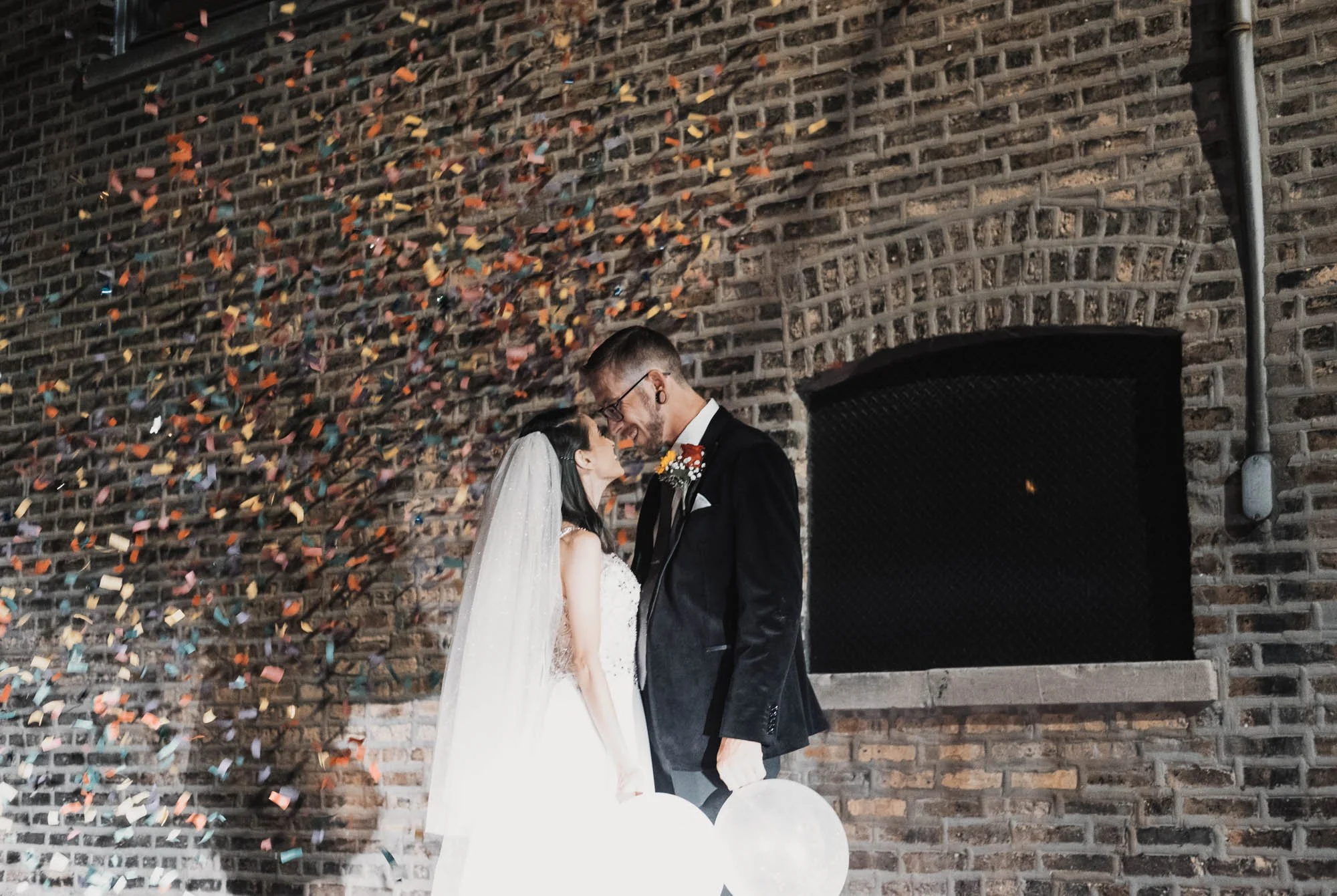 creative-artsy-wedding-photos-elopement-chicago044.jpg