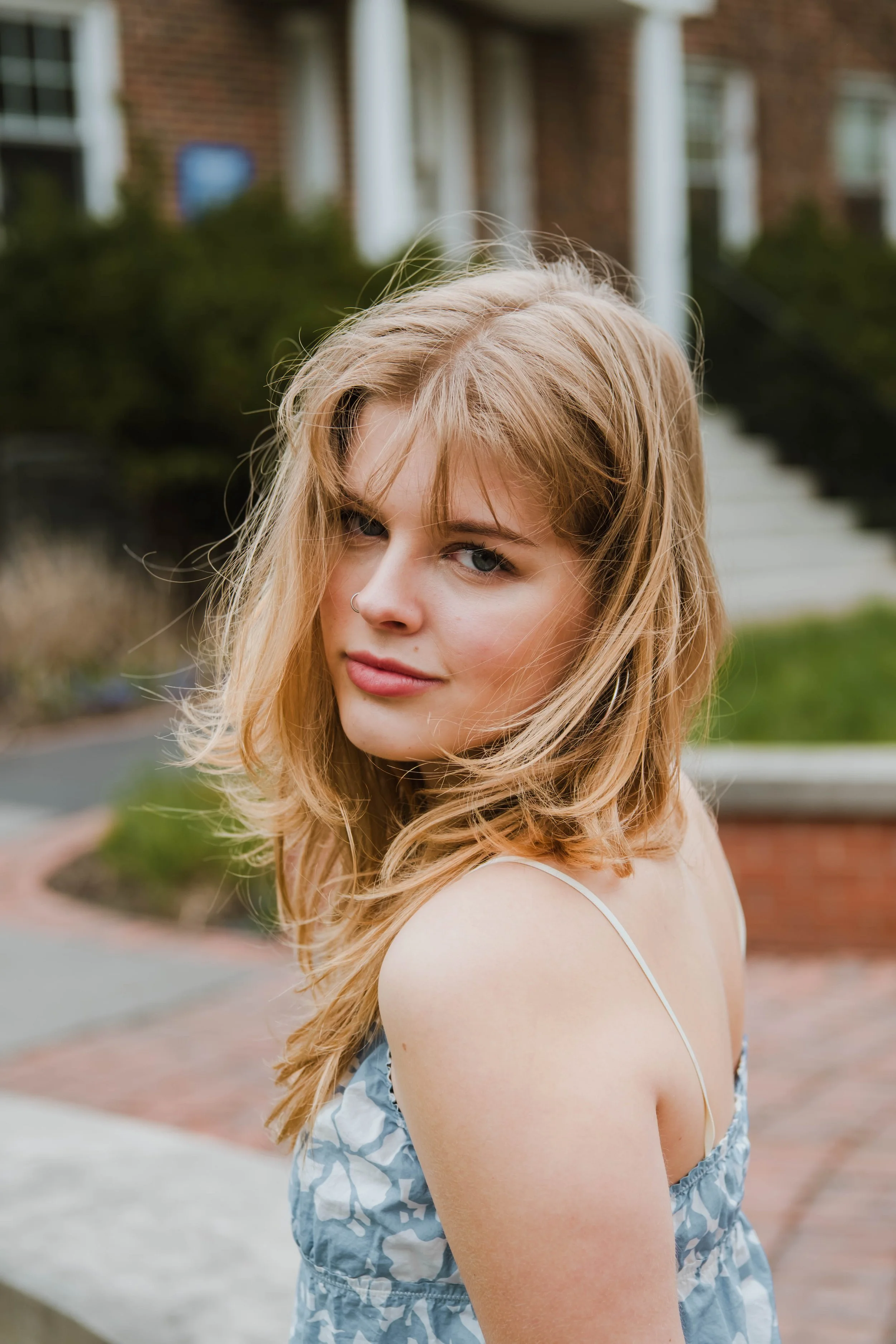 creative-affordable-senior-photos-that-parents-and-kids-love-chicago-naperville-downersgrove20.jpg