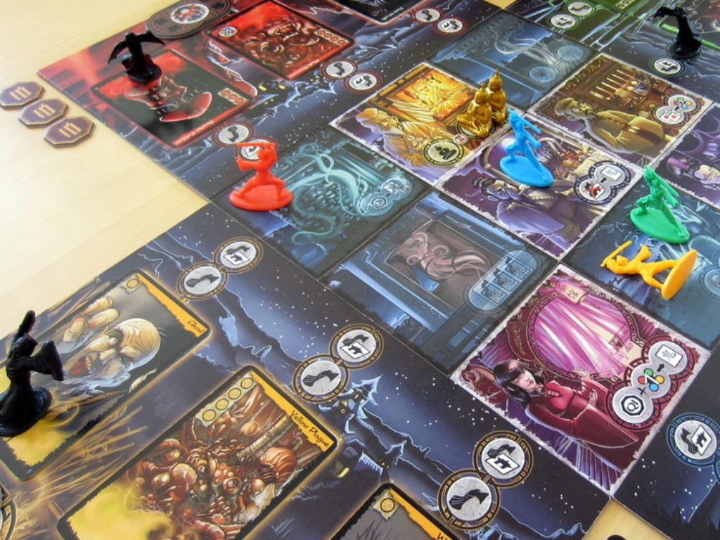 Ghost Stores keeps up continual pressure on the players cooperating to protect the village by continually spewing deadly foes at them. ( François + Daphné )
