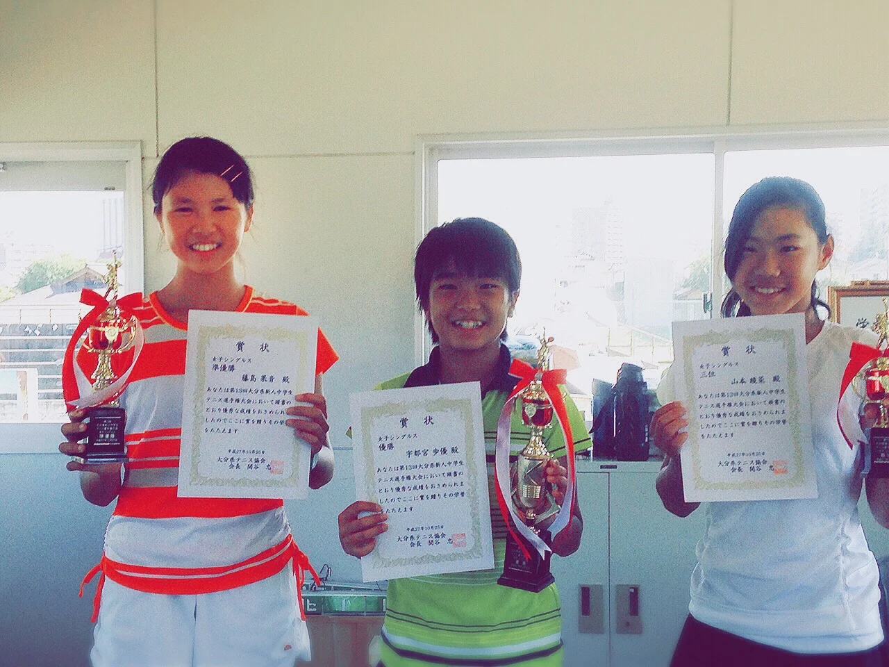 左から　藤島果音選手　宇都宮歩優選手　山本綾菜選手