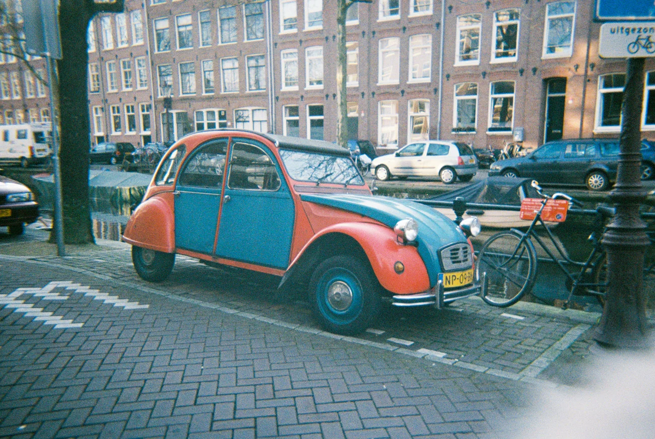 027_lomo-reg.jpg