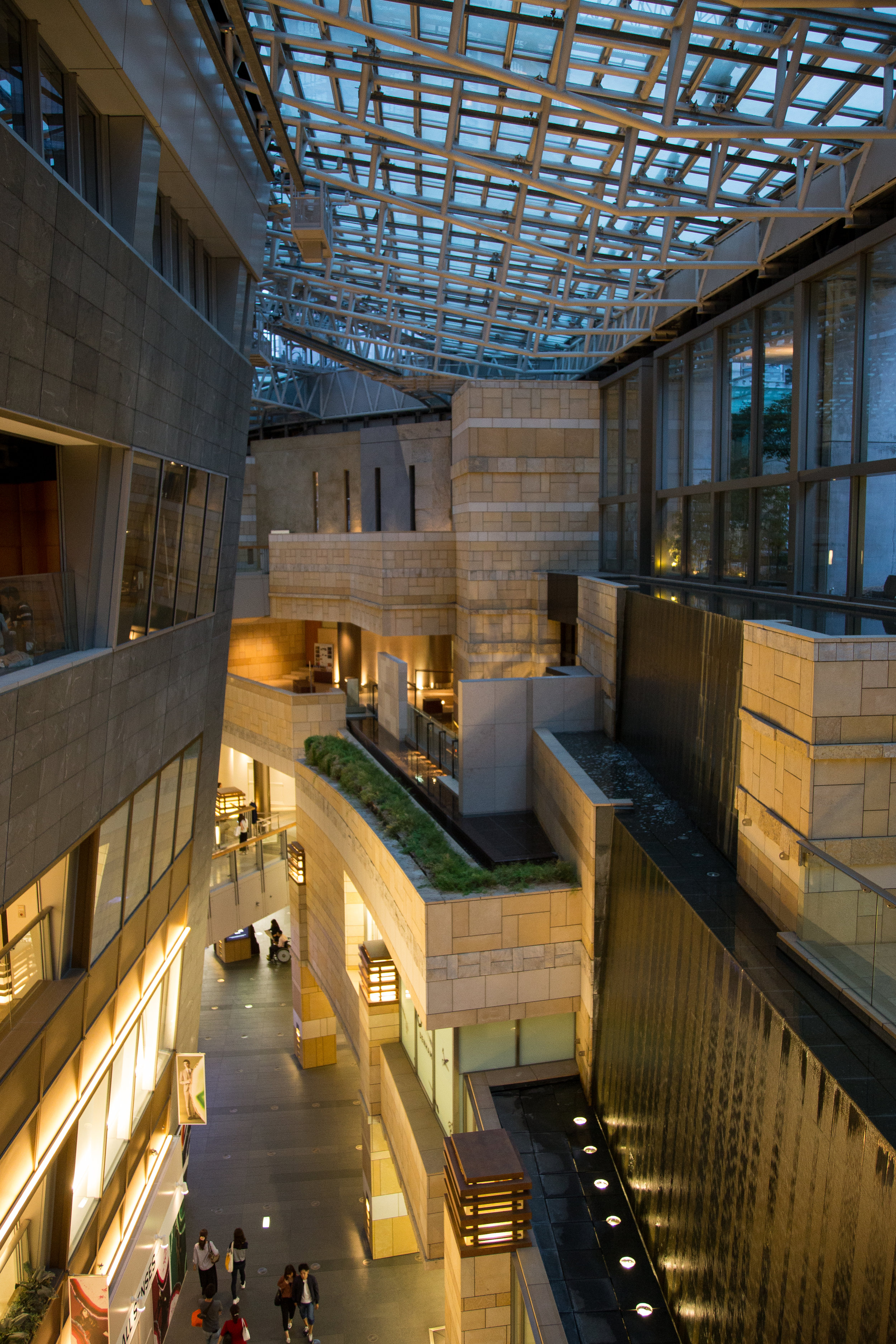 Where the Grand Hyatt Tokyo and Roppongi Hills meet