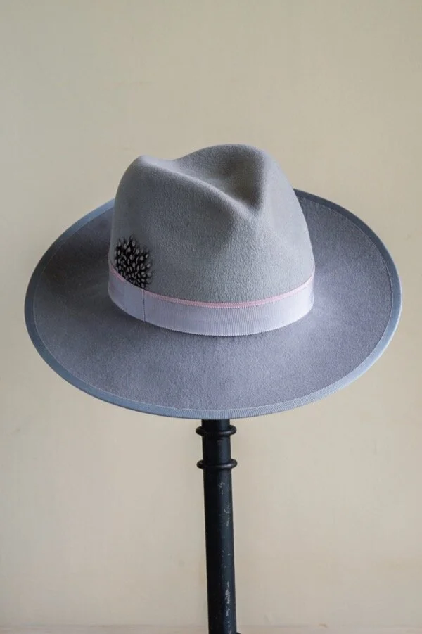 Grey peachbloom felt trilby.jpg
