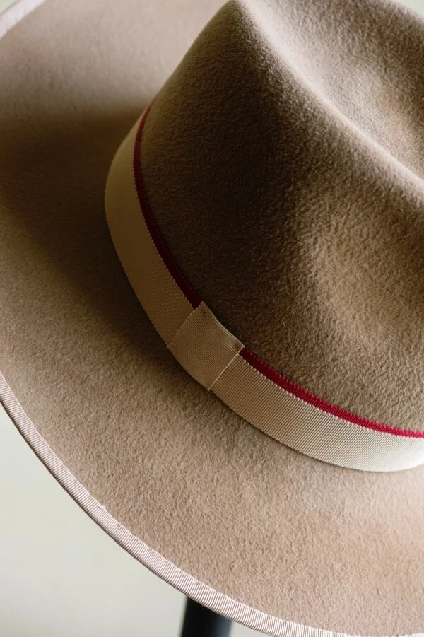 Grey peachbloom felt trilby Copy.jpg