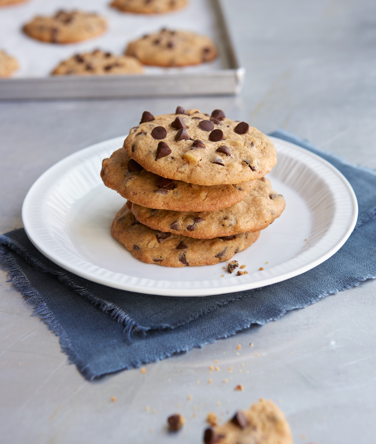 Chocolatechip Walnut Cookies by Beate Wöllstein