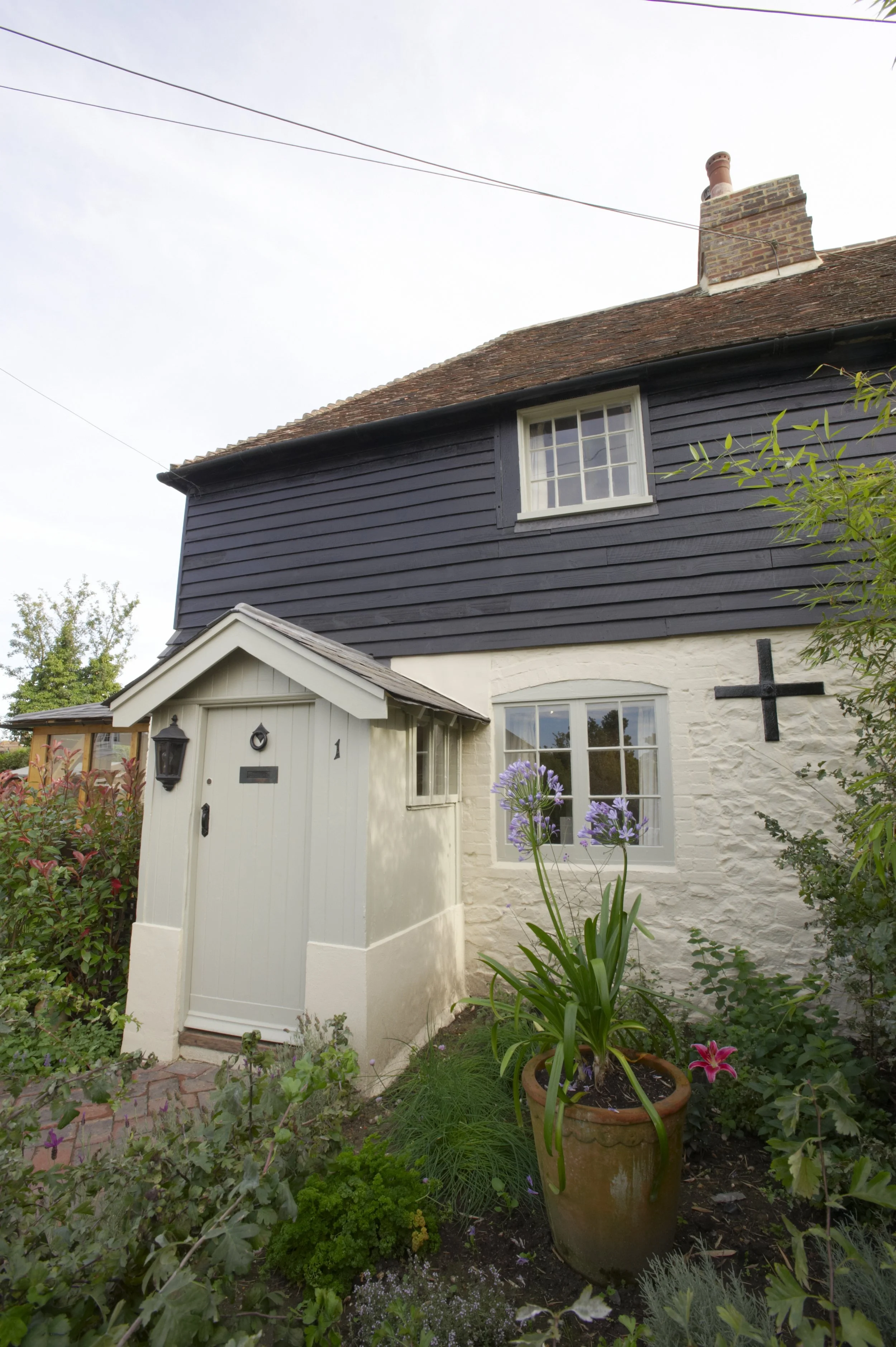 Cottage Renovation, West Sussex - Front Porch and Garden
