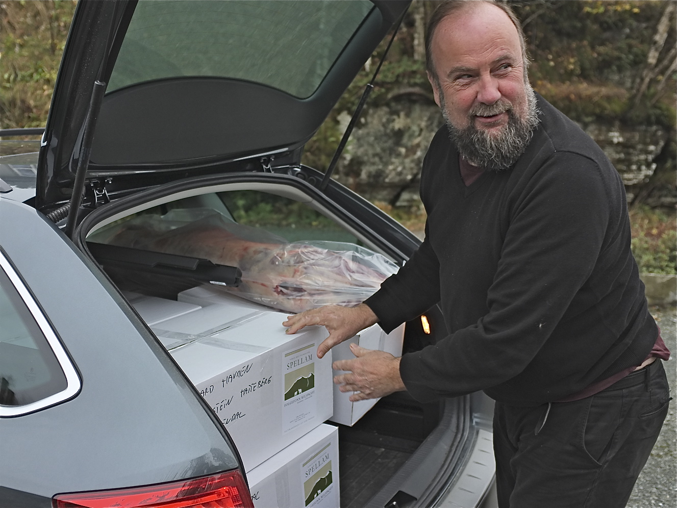 Jostein Hatteberg er ferdig med årets utkøyring av miljølam frå Rosendal.