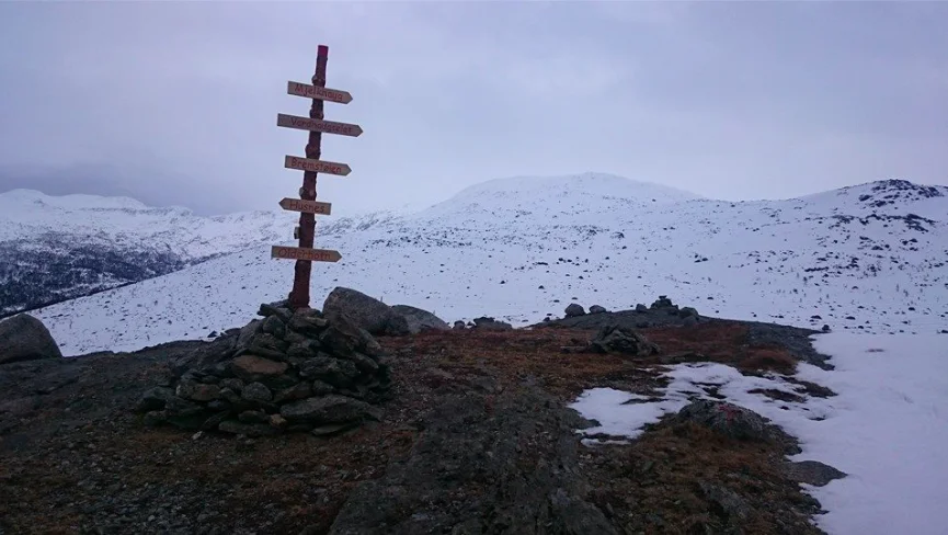 Det har minka mykje på snøen i fjellet dei siste fem dagane, men framleis er det ein del igjen. Dette bildet er frå Nordfjell fredag den 13. (Foto: Jan Martin Skaaluren)