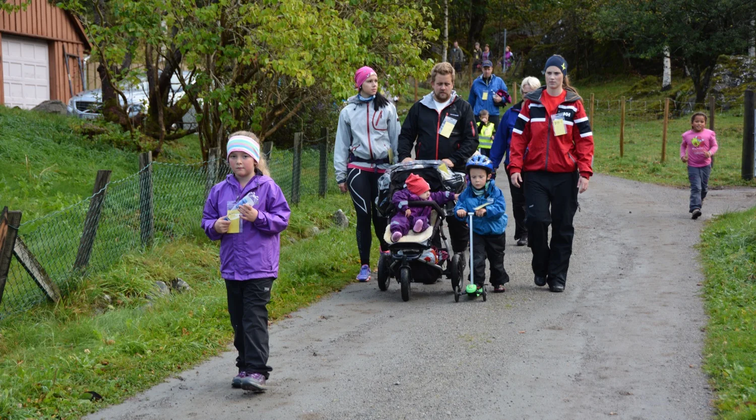 Ut på tur – i vakker natur. (Pressefoto).