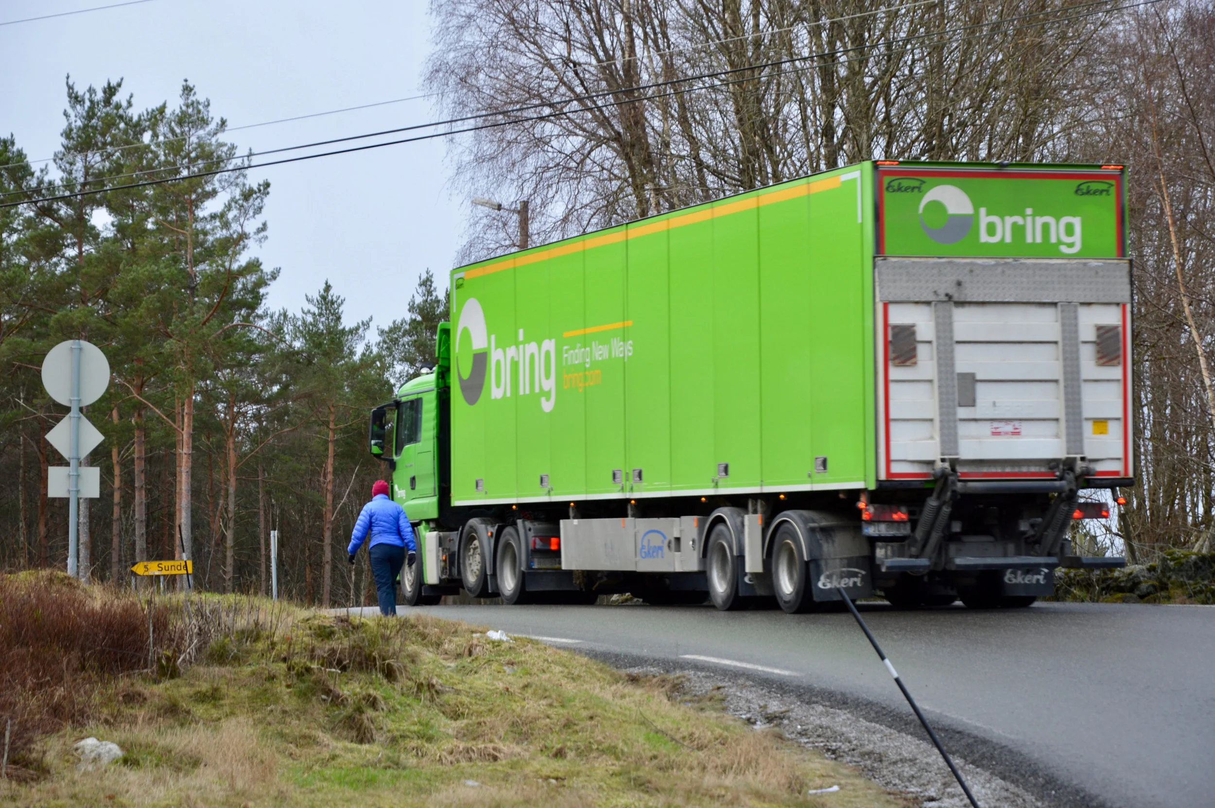 Vegen mellom gamleskulen og krysset inn til Bogsnes er det farlegaste i heile området, meiner styret i Husnes Vekst.