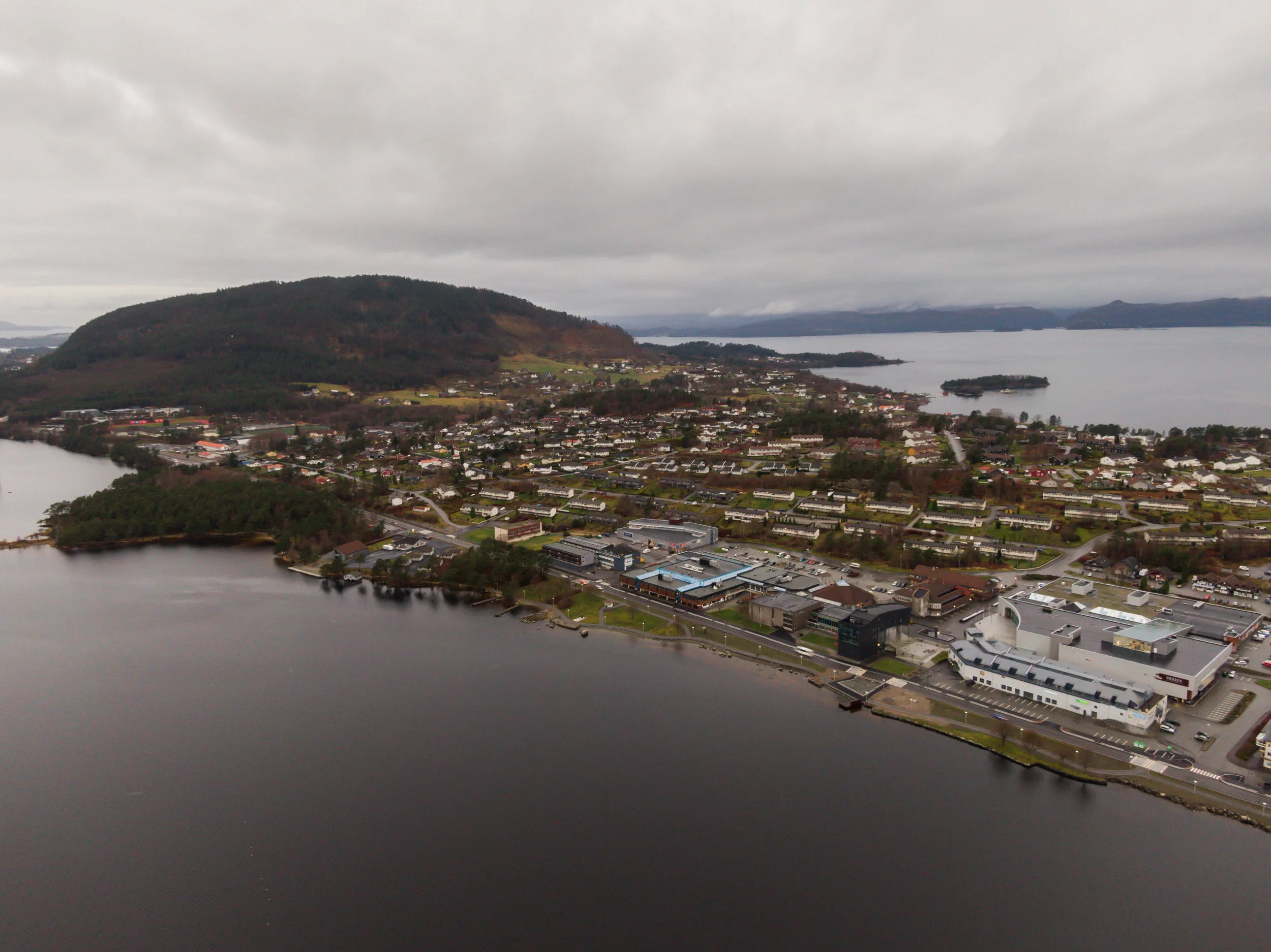 Styret i Husnes Vekst er uroa over at det etter snart fem år ikkje er lagt fram ein konkret plan over korleis regionsenteret skal utviklsast. (Foto: Daniel Morso).