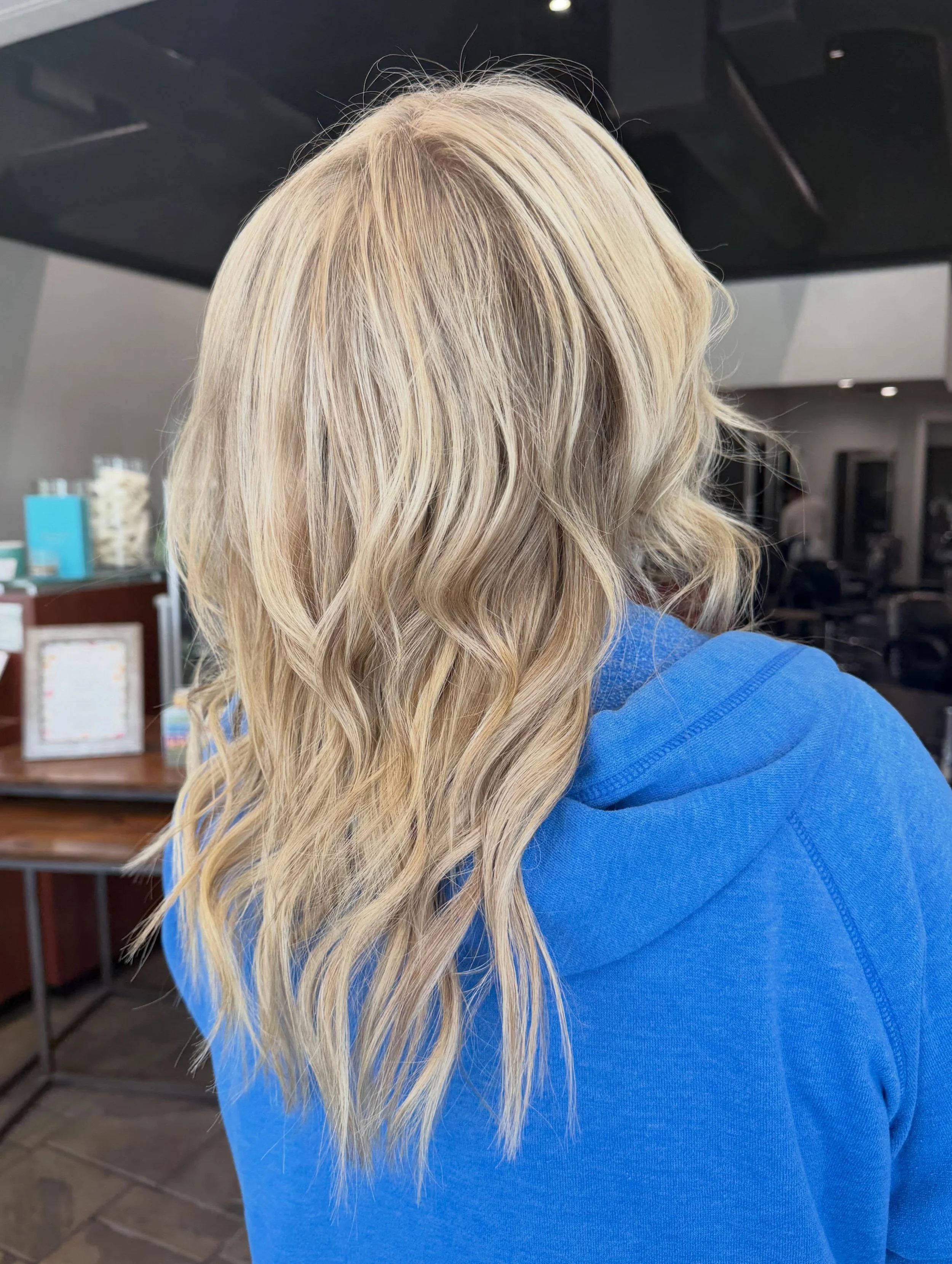 Summer is right around the corner! Let&rsquo;s get you in for that blonde refresh! 🤩🌞

We have a few openings left for highlights this week, call and book today! 

Stylist: Emmerson Scott 

#summerblonde #aveda #omaha