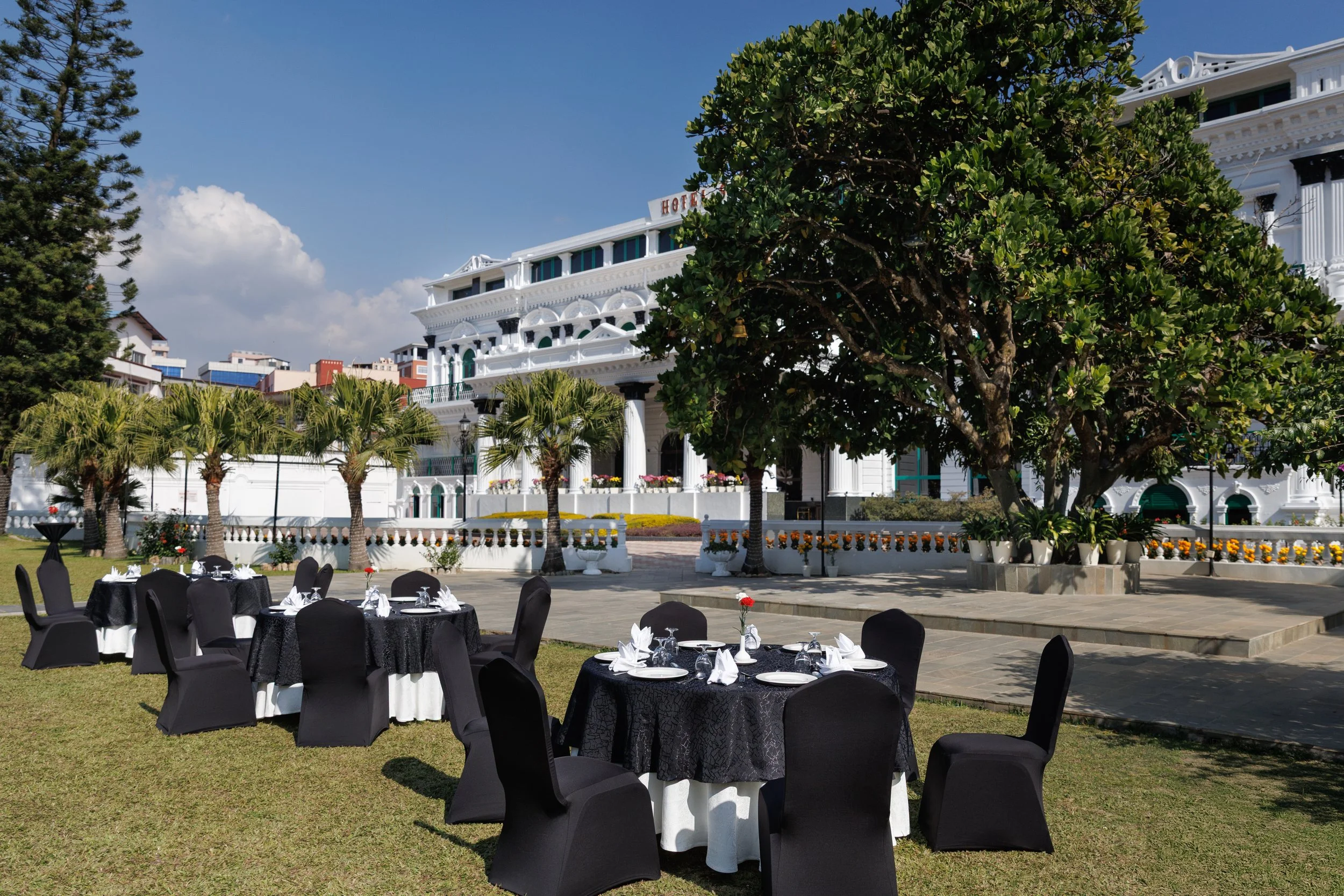 outdoor-banquet-wedding-venue-kathmandu-shankerhotel_com_np_2.jpg