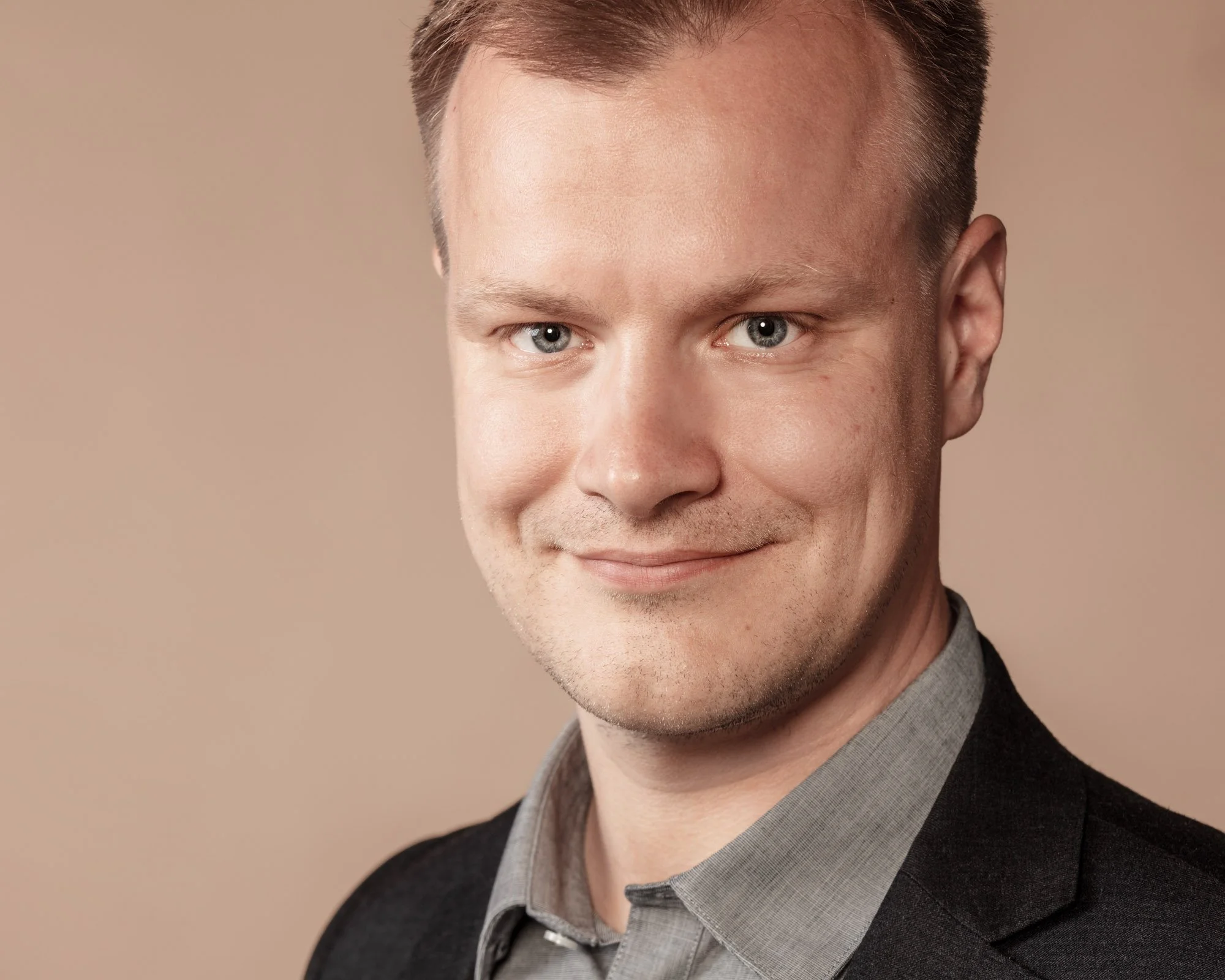 Päättääkö osakeyhtiön osakkeenomistaja vai hallitus?