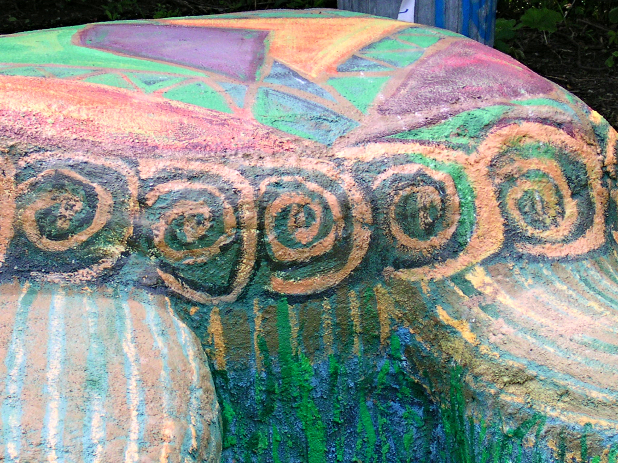 detail of "the frog" picnic table