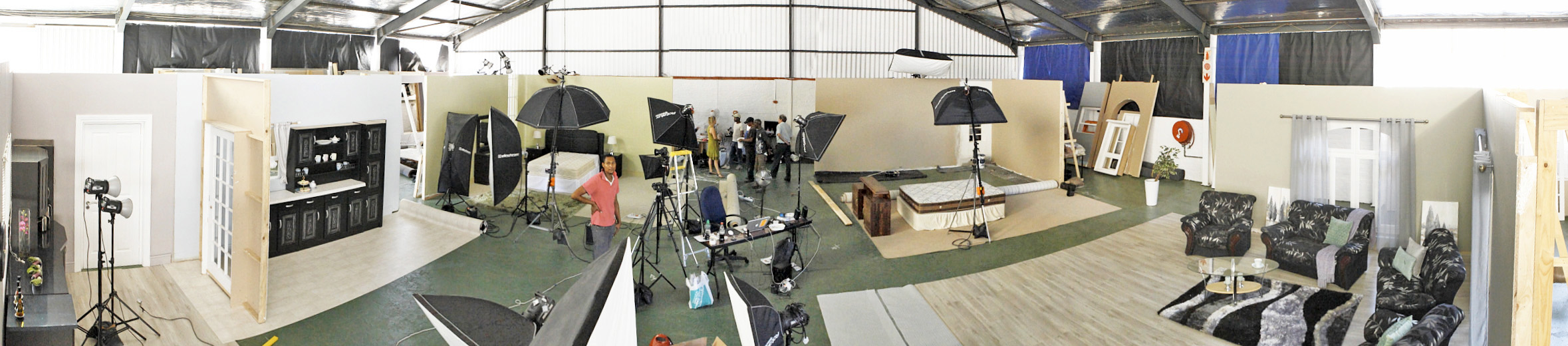 sets Pano2 28 march 2012.jpg