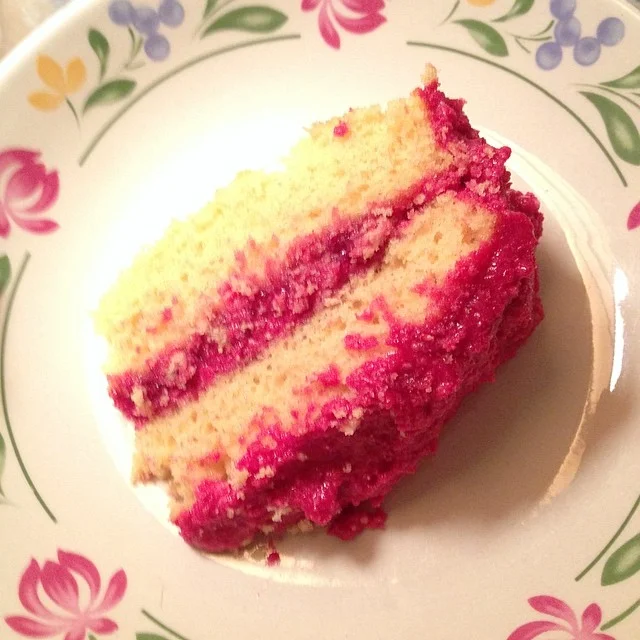 Center filling shown here is raspberry jam, fresh raspberries and frosting.