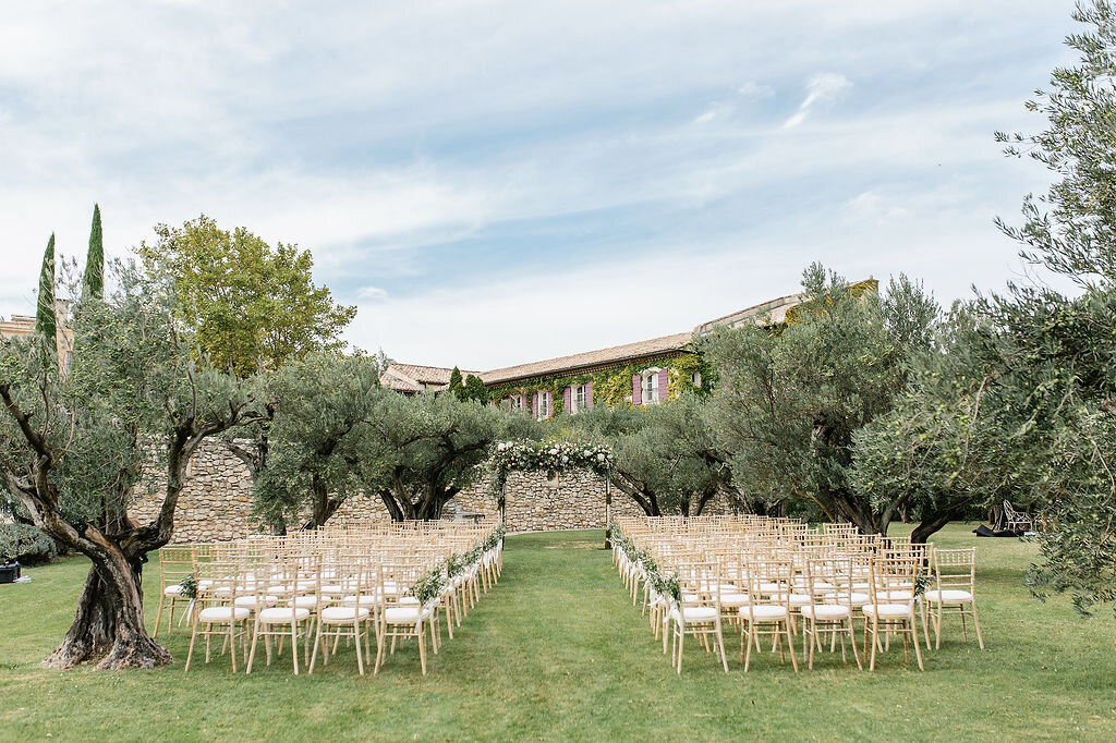 Lucy-Till-French-Weddings-Chateau-d-Estoublon-Fontvieille-Provence.JPG