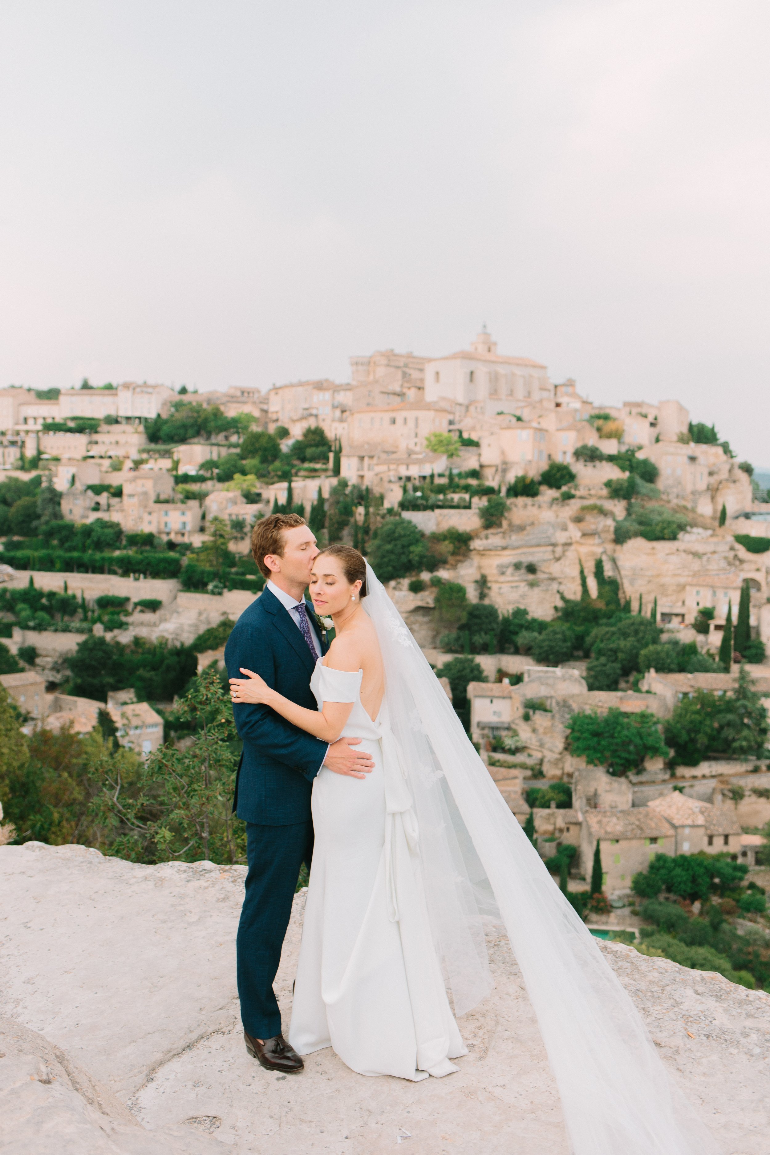 famous-french-luxury-wedding-at-bastide-de-gordes-by-bespoke-wedding-planner-lucy-till-french-wedidngs-georgia-samuel-provence-maya-marechal-photography(75of76).jpg