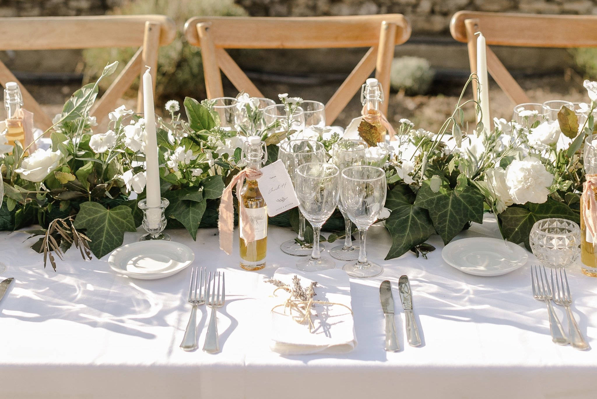 Provencal-wedding-dinner-garden-wedding-in-Provence-France-summer-wedding-green-wedding-lavender-design.jpg