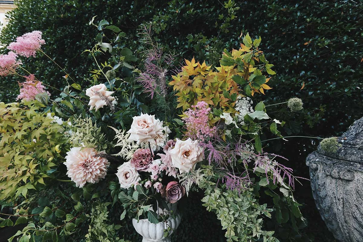 large scale vase arrangement for a gold and pink wedding in France