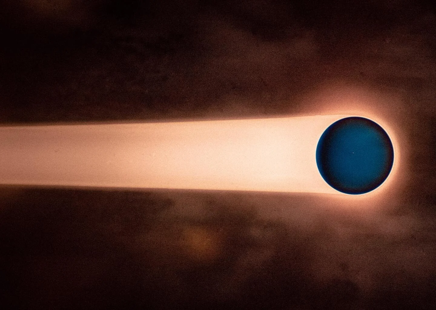 relative motion. long exposure of the sun during the #mercurytransit #relativemotion