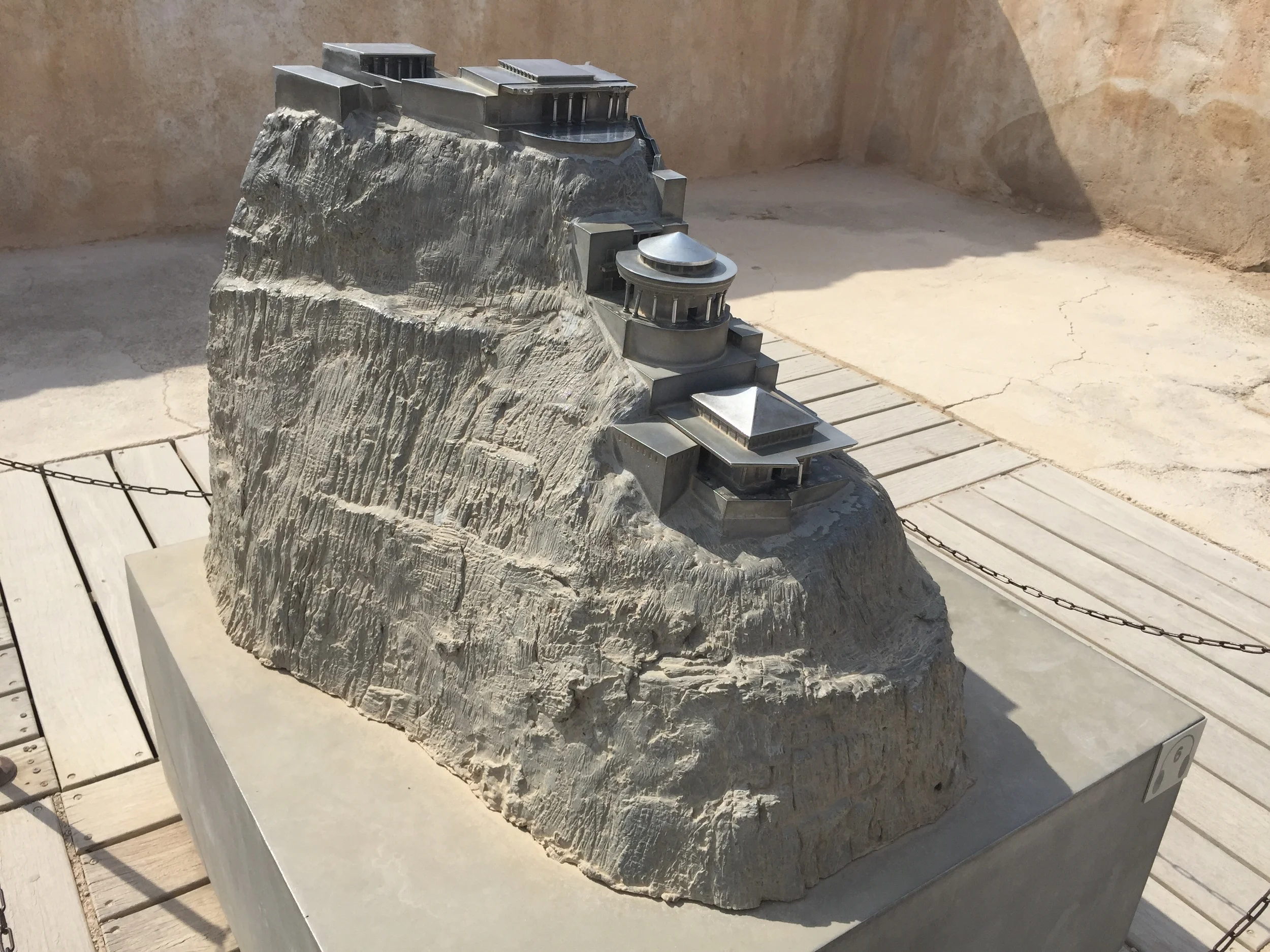 A model of the northern end of Masada, with Herod the Great's tri-level palace.