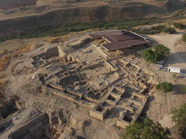 This ariel photo of Upper Hazor was found online. Original photographer unknown.