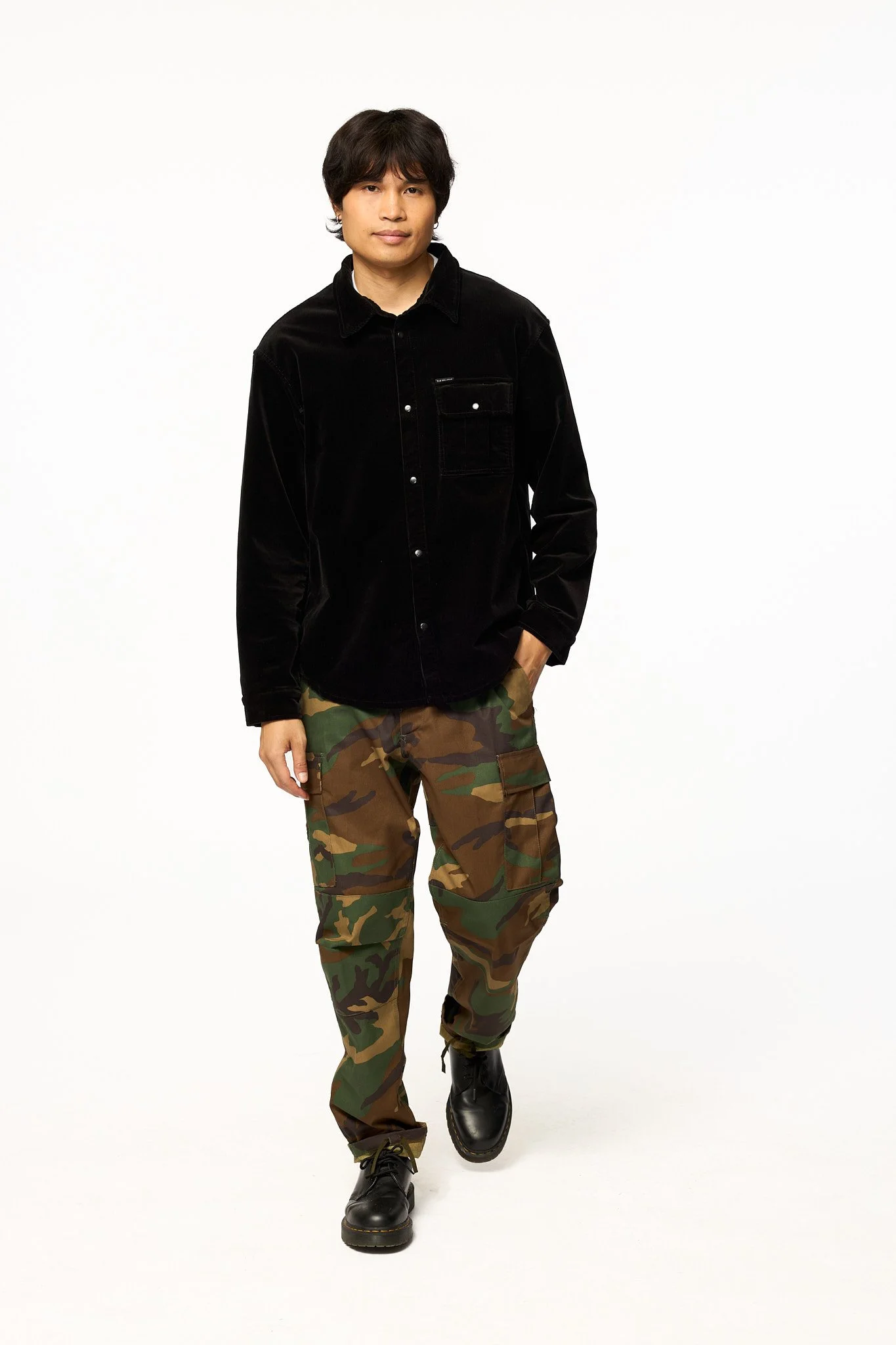 Corduroy shirt The Sellout black open on model front view